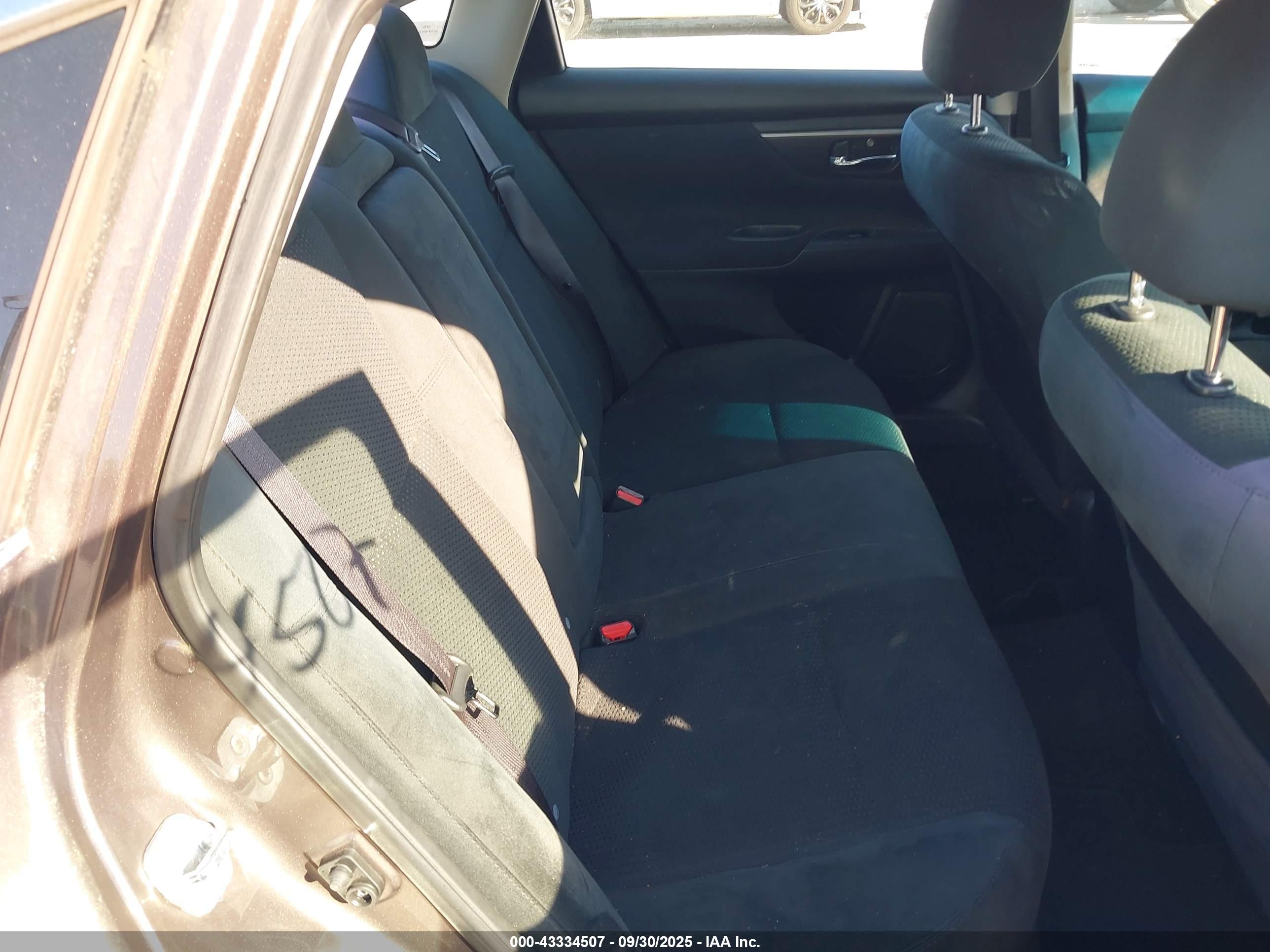 NISSAN ALTIMA image 8