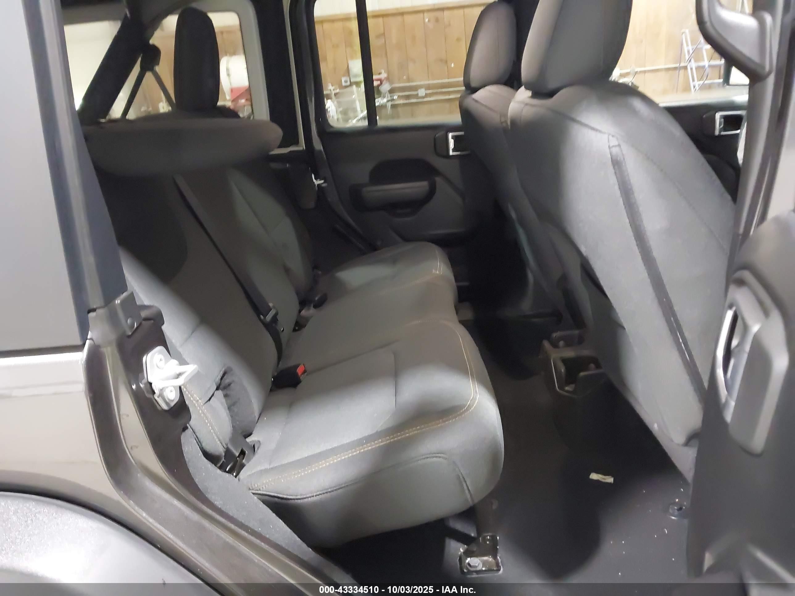JEEP WRANGLER image 8