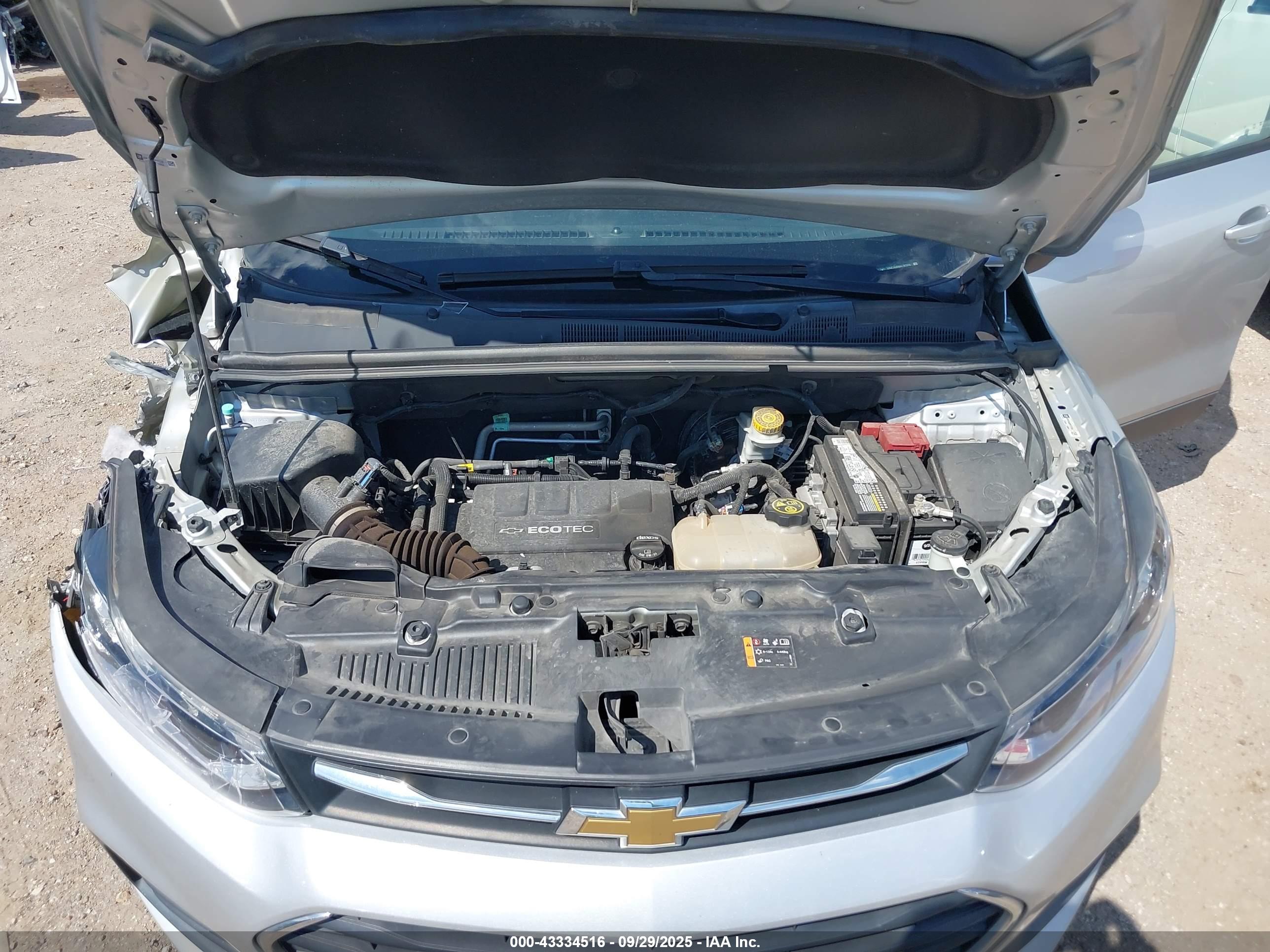 CHEVROLET TRAX image 10