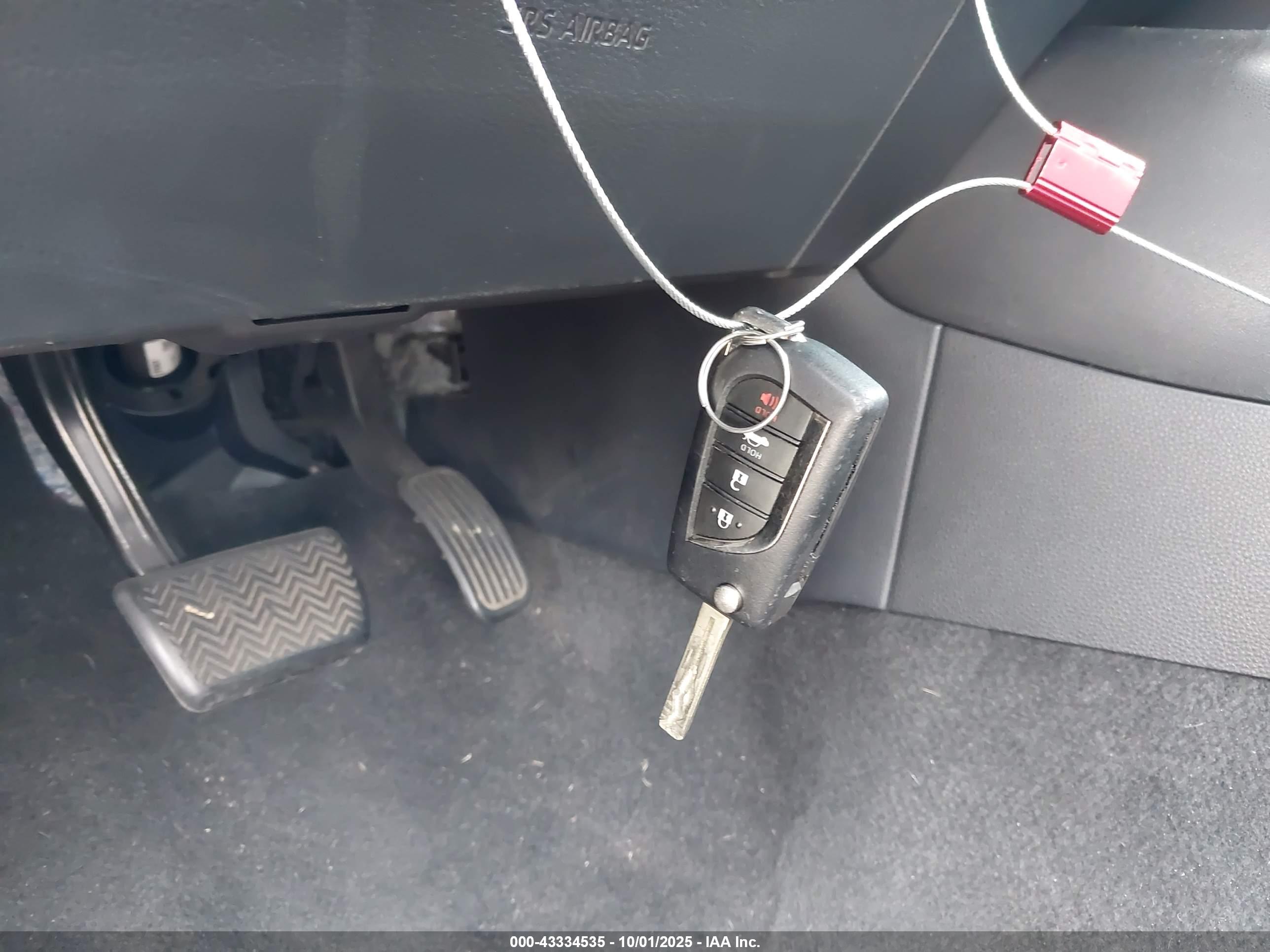 TOYOTA COROLLA image 11