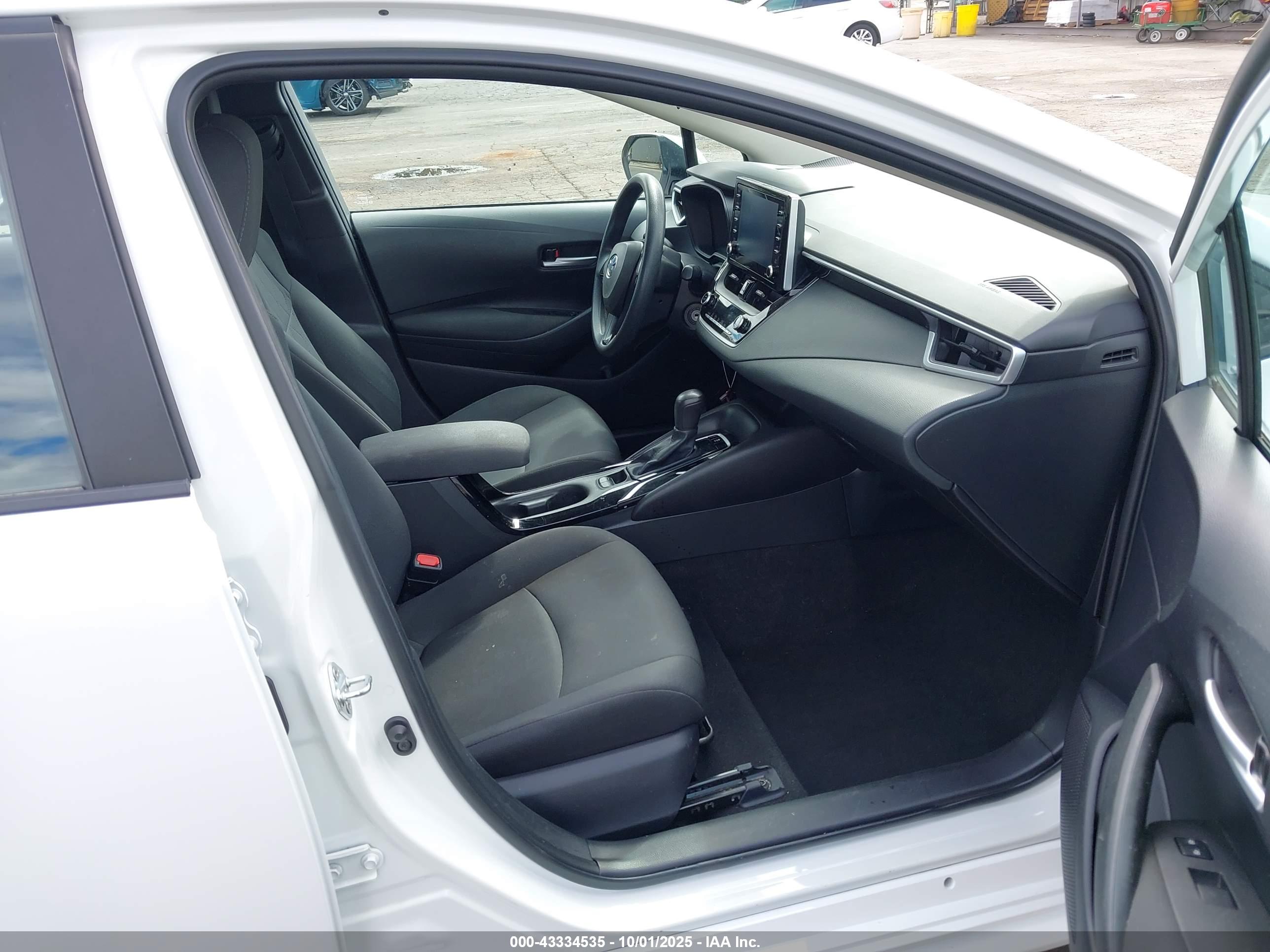 TOYOTA COROLLA image 5