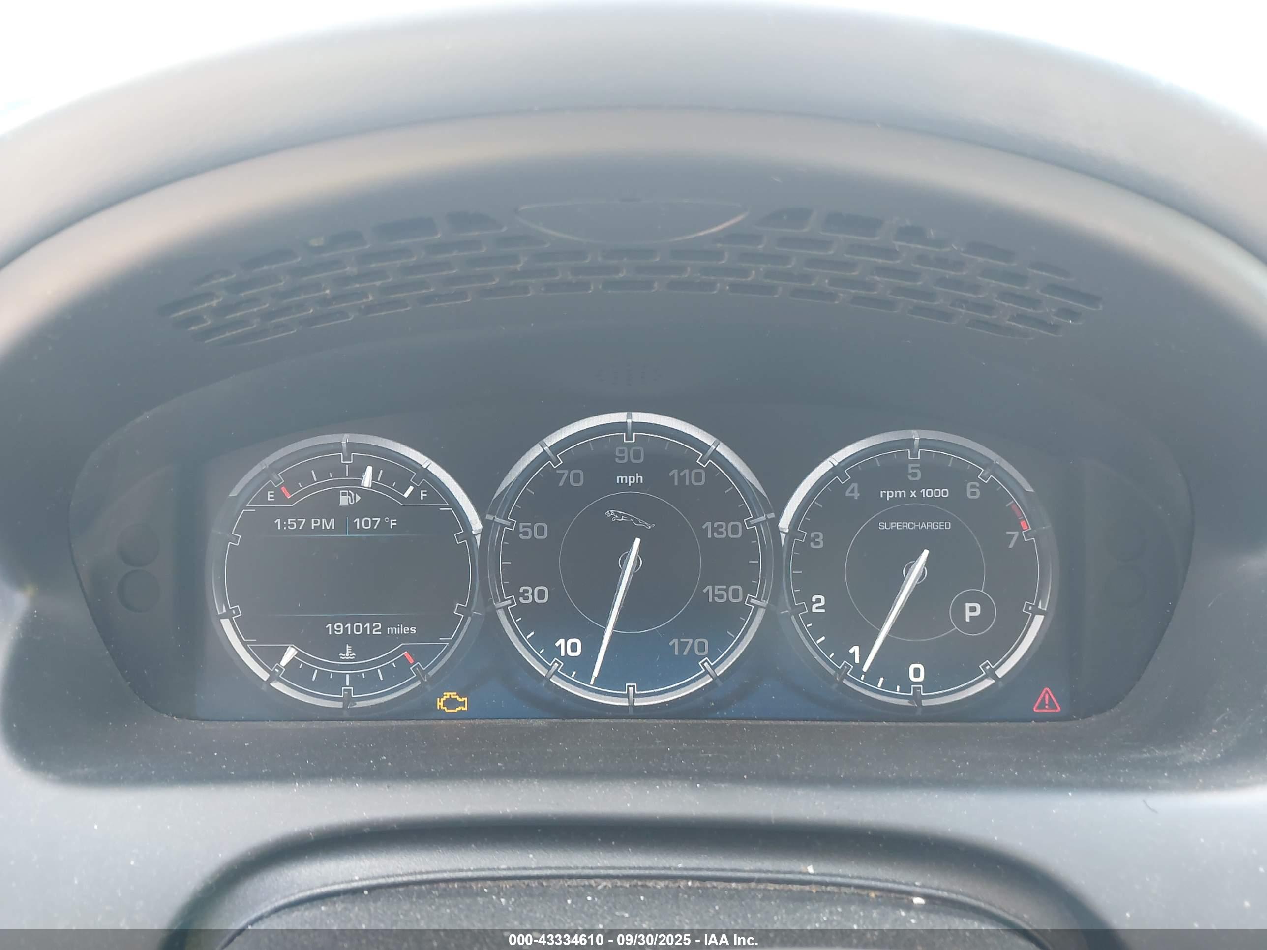 JAGUAR XJ image 7