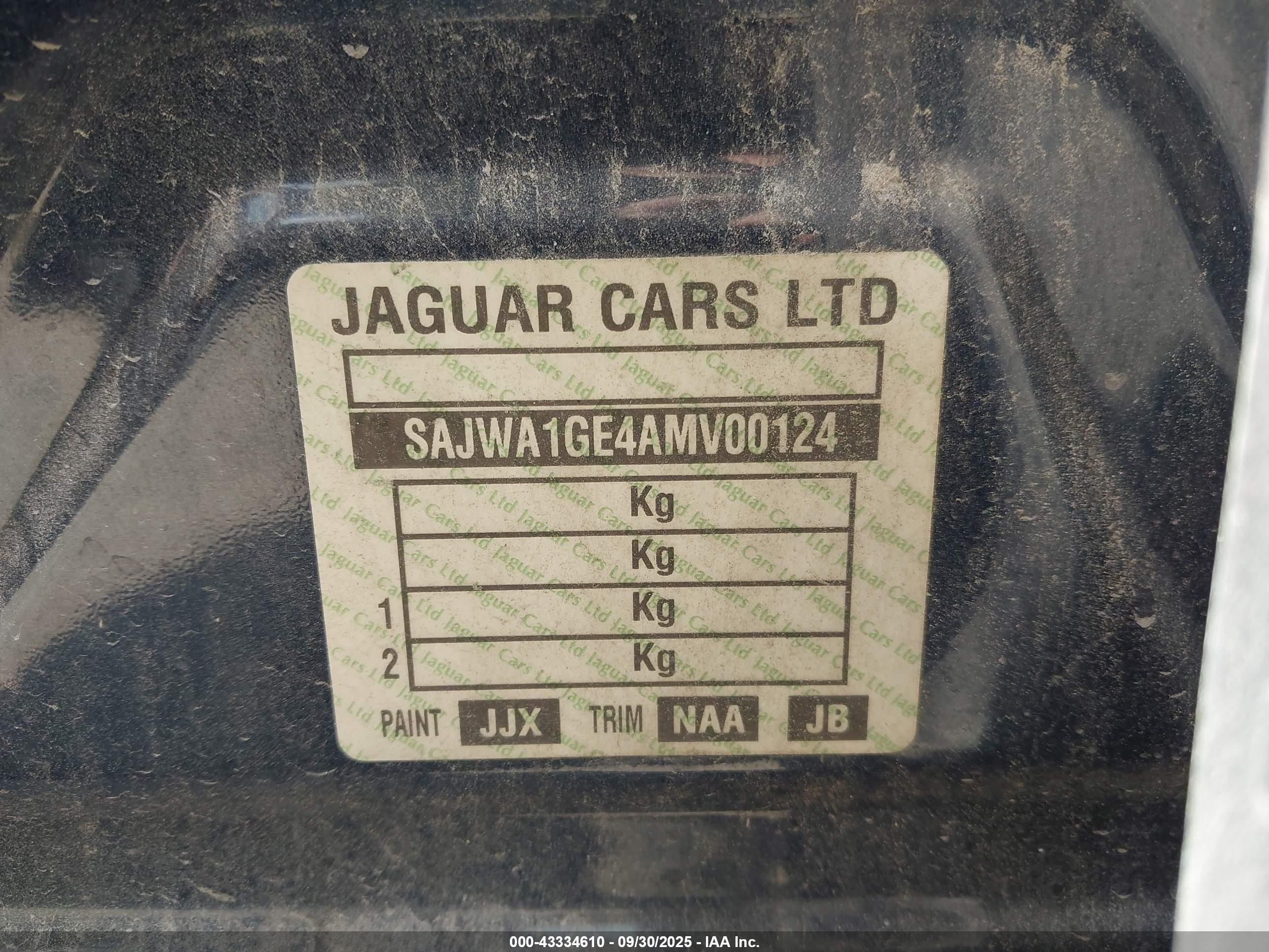 JAGUAR XJ image 9