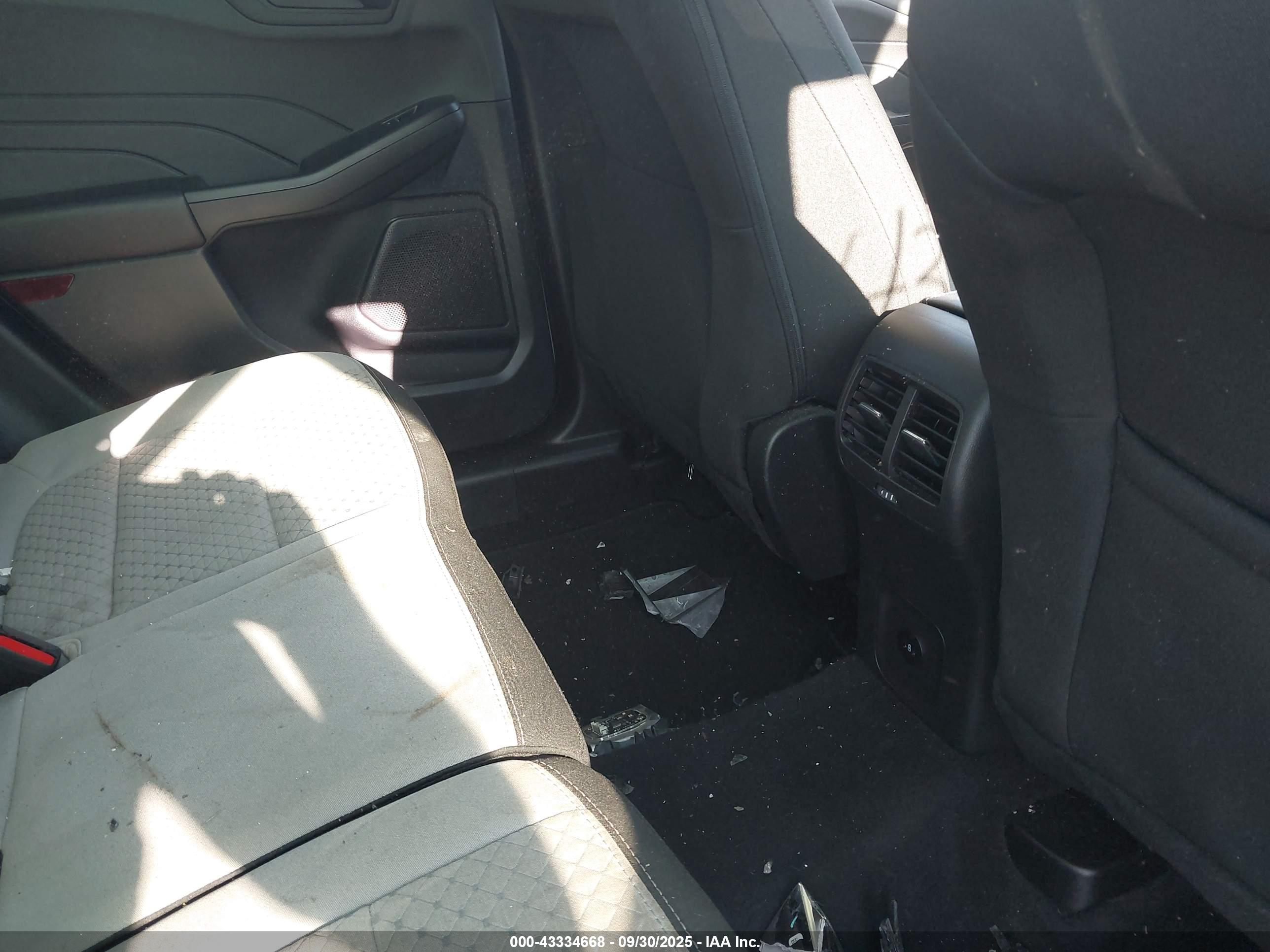 FORD ESCAPE image 8