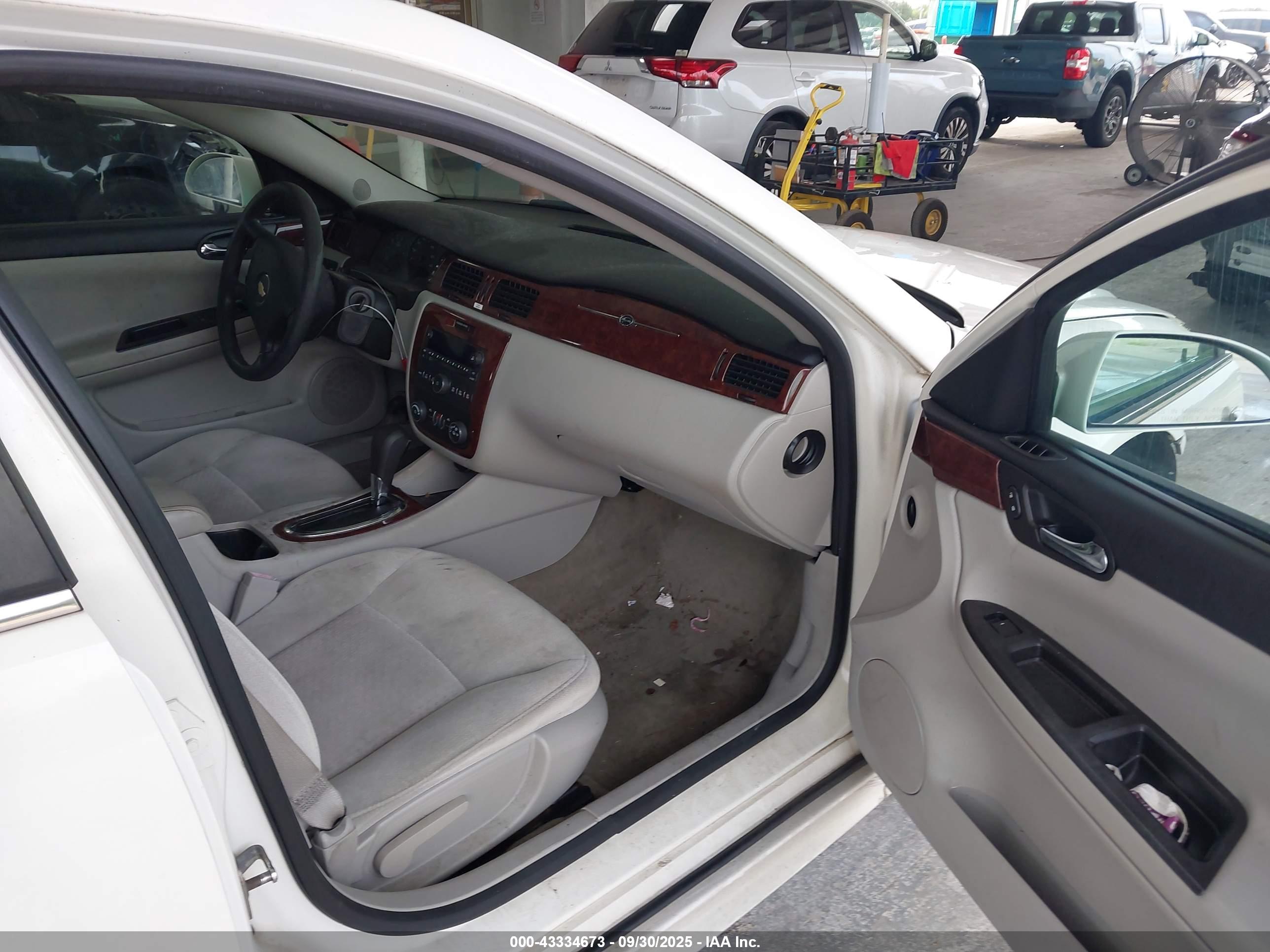 CHEVROLET IMPALA image 5
