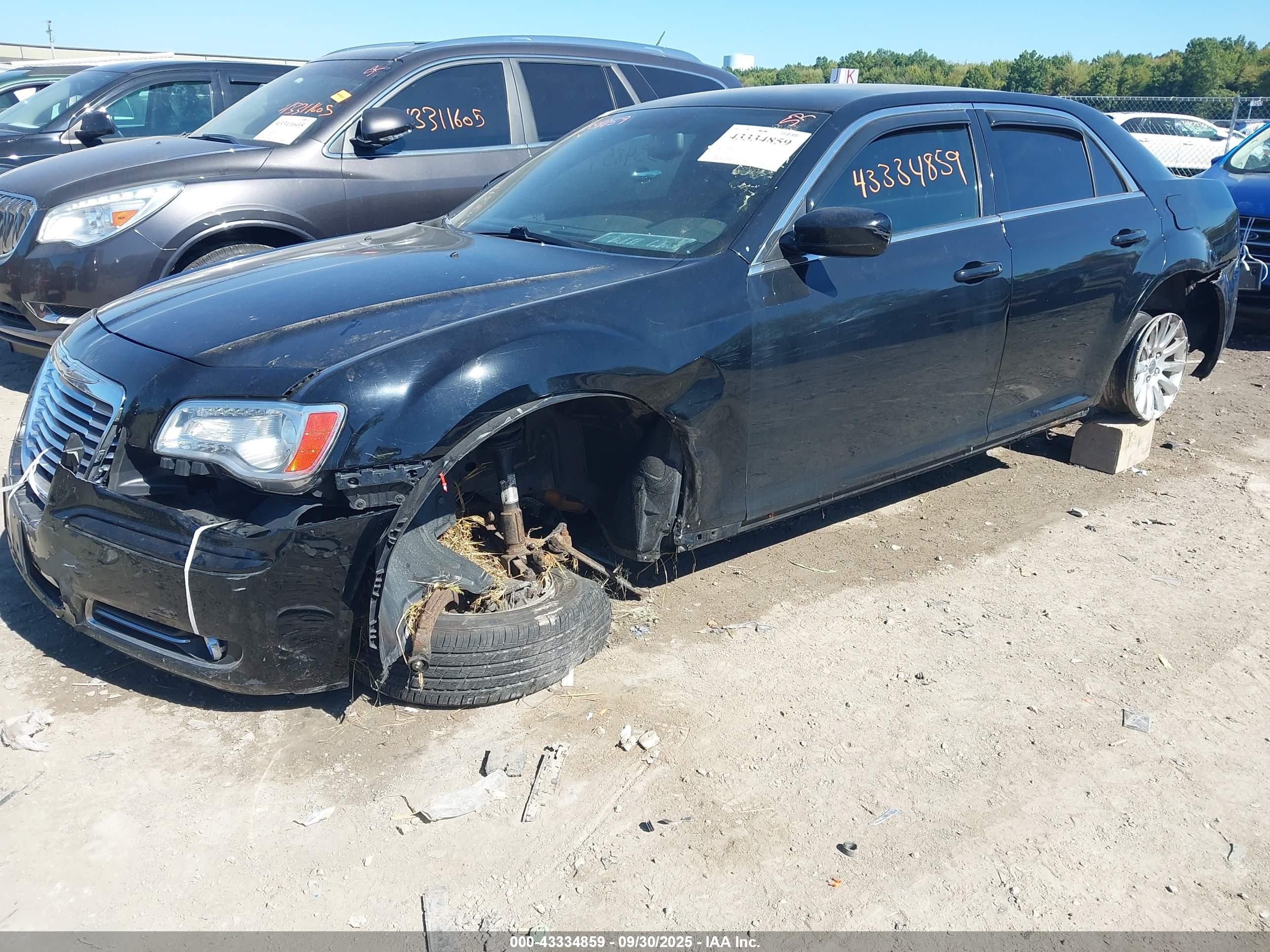 CHRYSLER 300 image 6