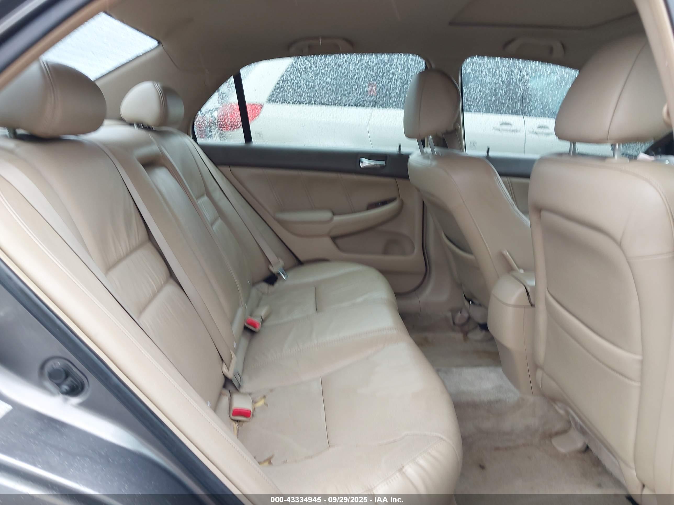 HONDA ACCORD image 8