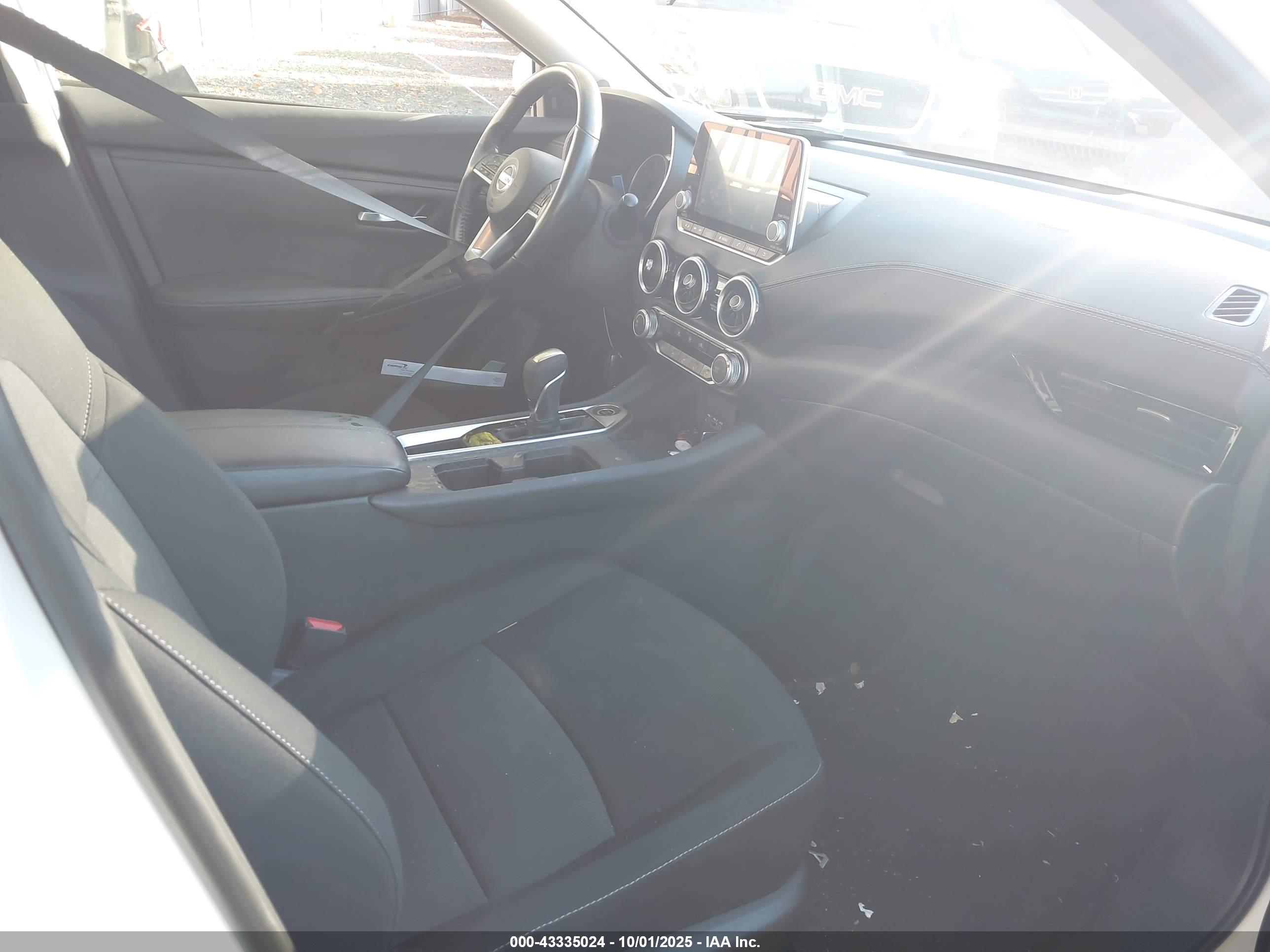NISSAN SENTRA image 5