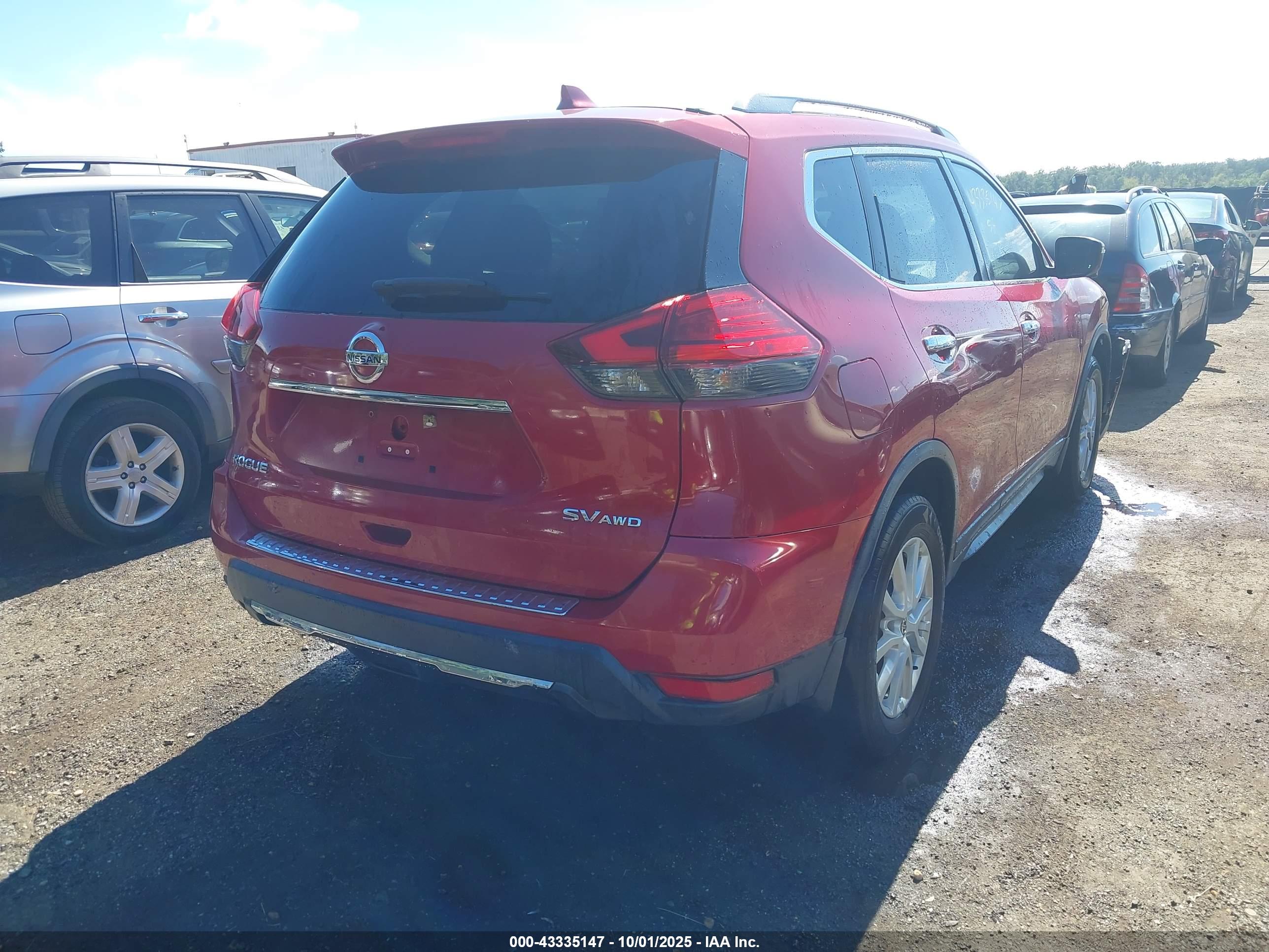 NISSAN ROGUE image 4