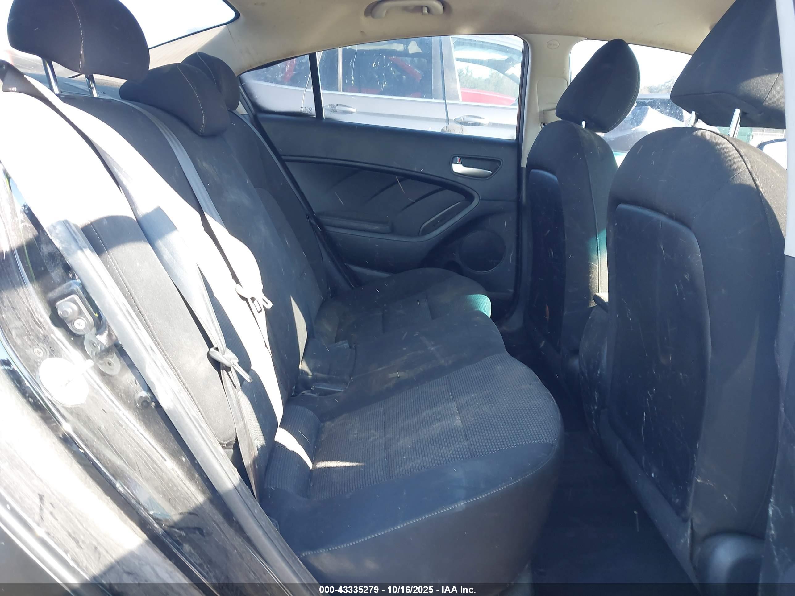 KIA FORTE image 8