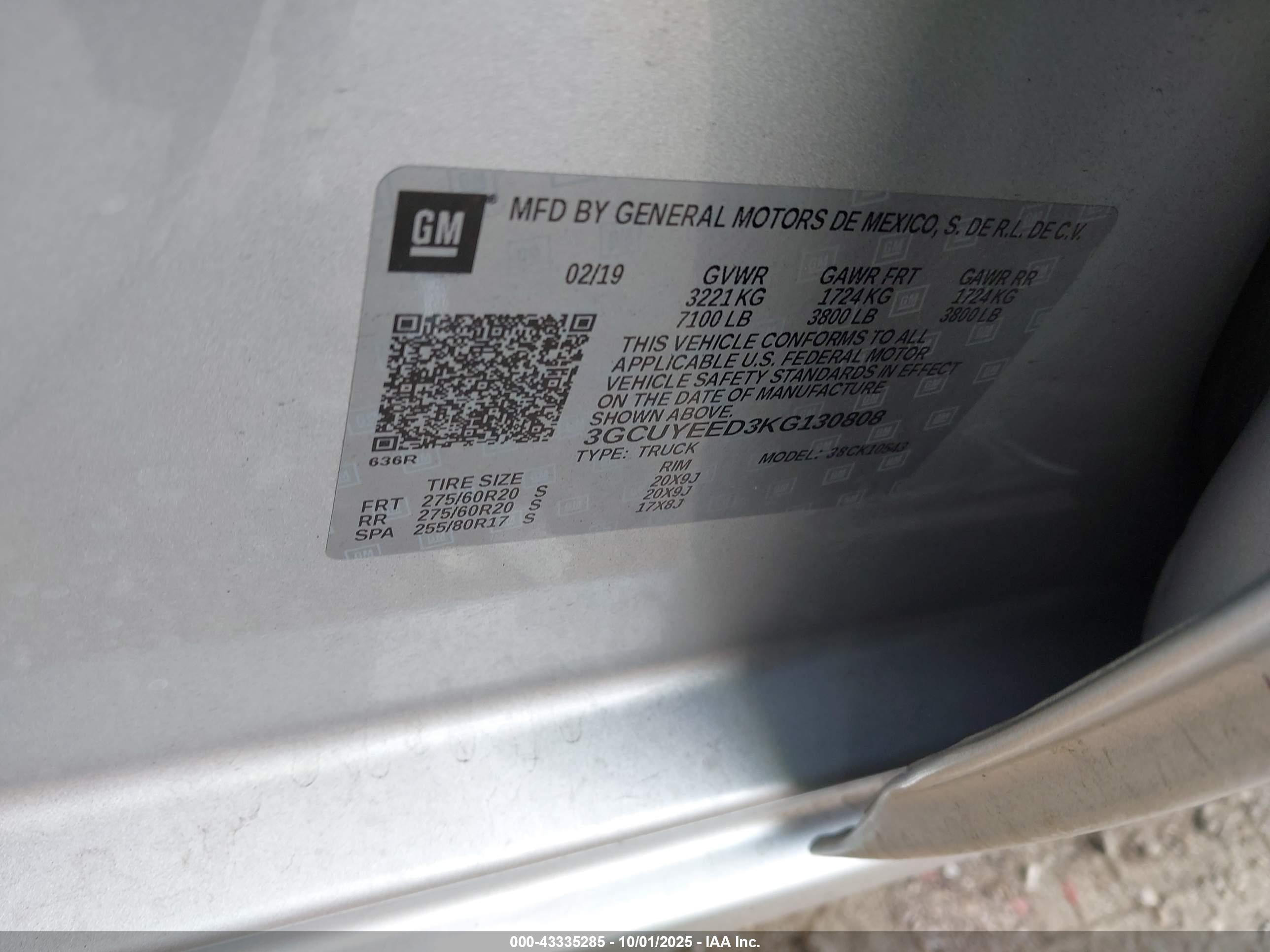 CHEVROLET SILVERADO image 9