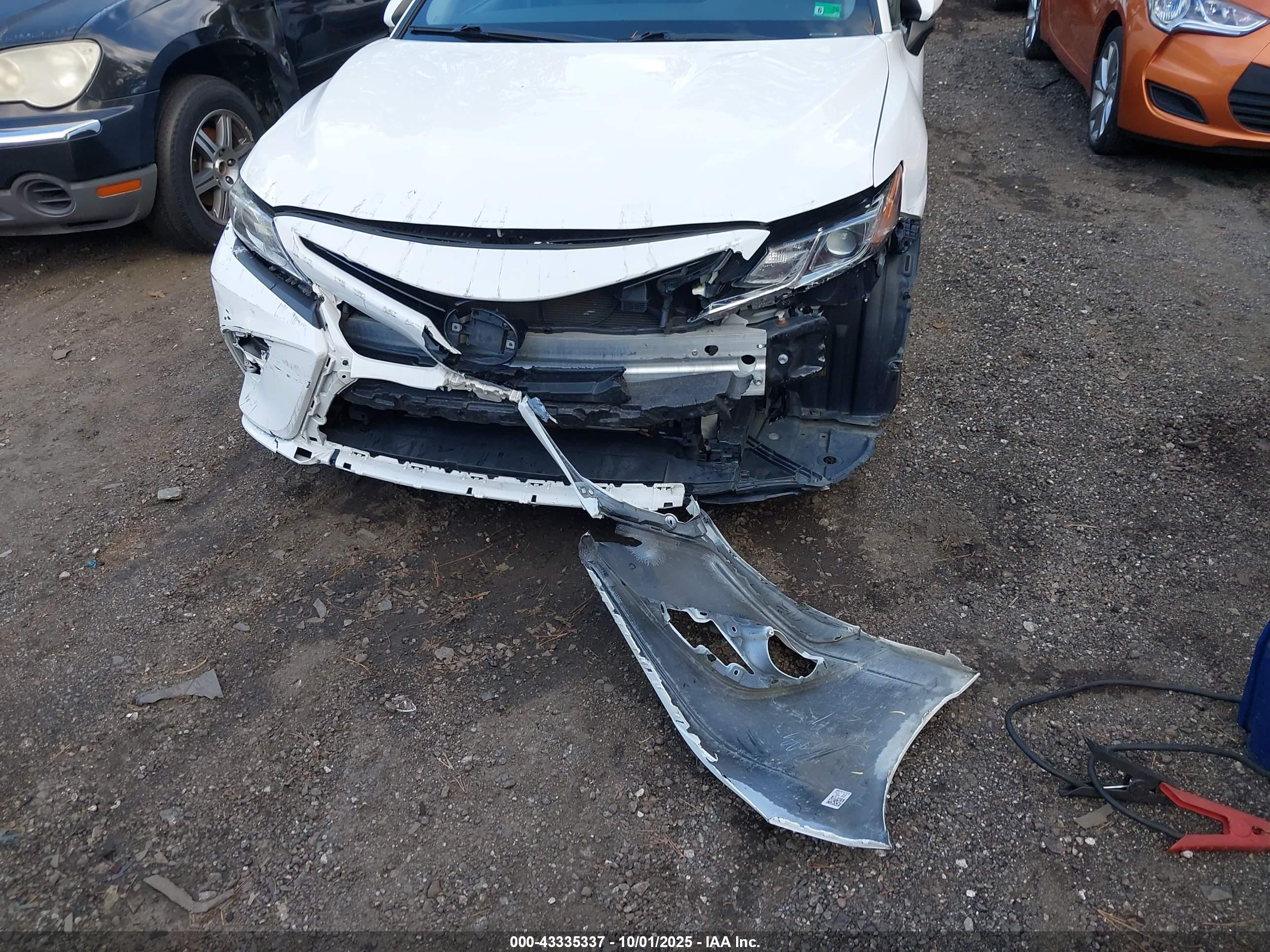 TOYOTA CAMRY image 6