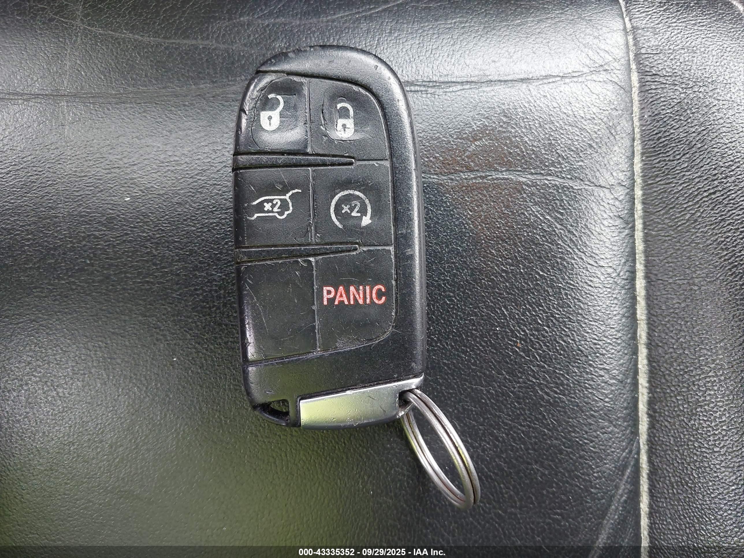JEEP GRAND image 11