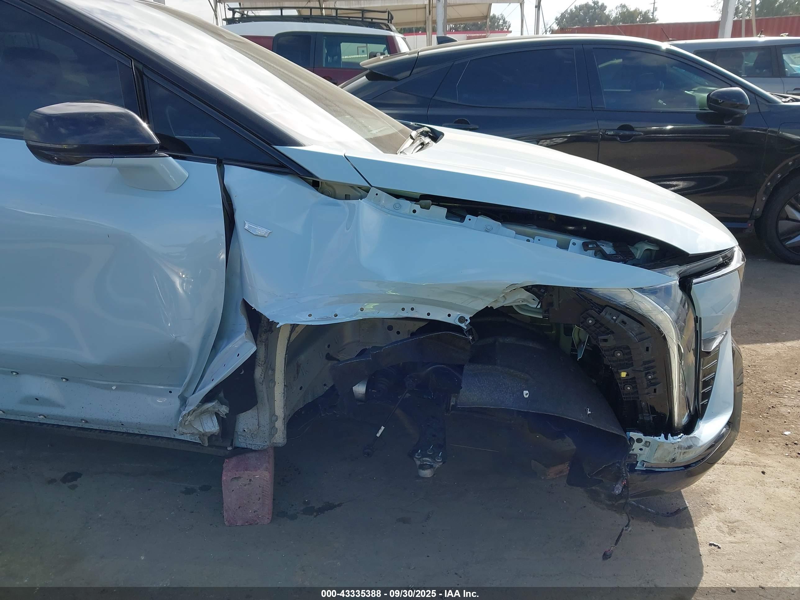 CADILLAC OPTIQ image 6