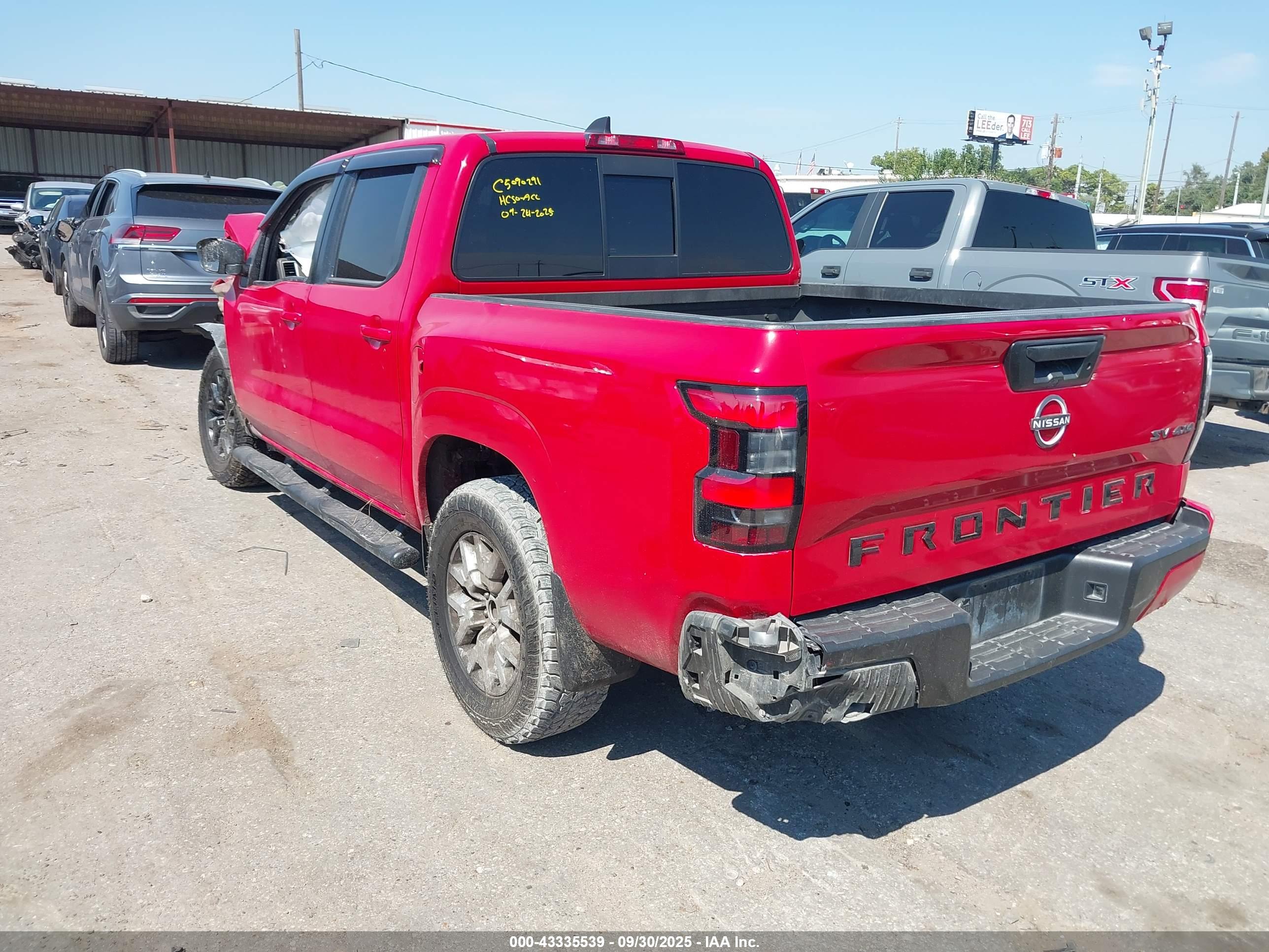 NISSAN FRONTIER image 3