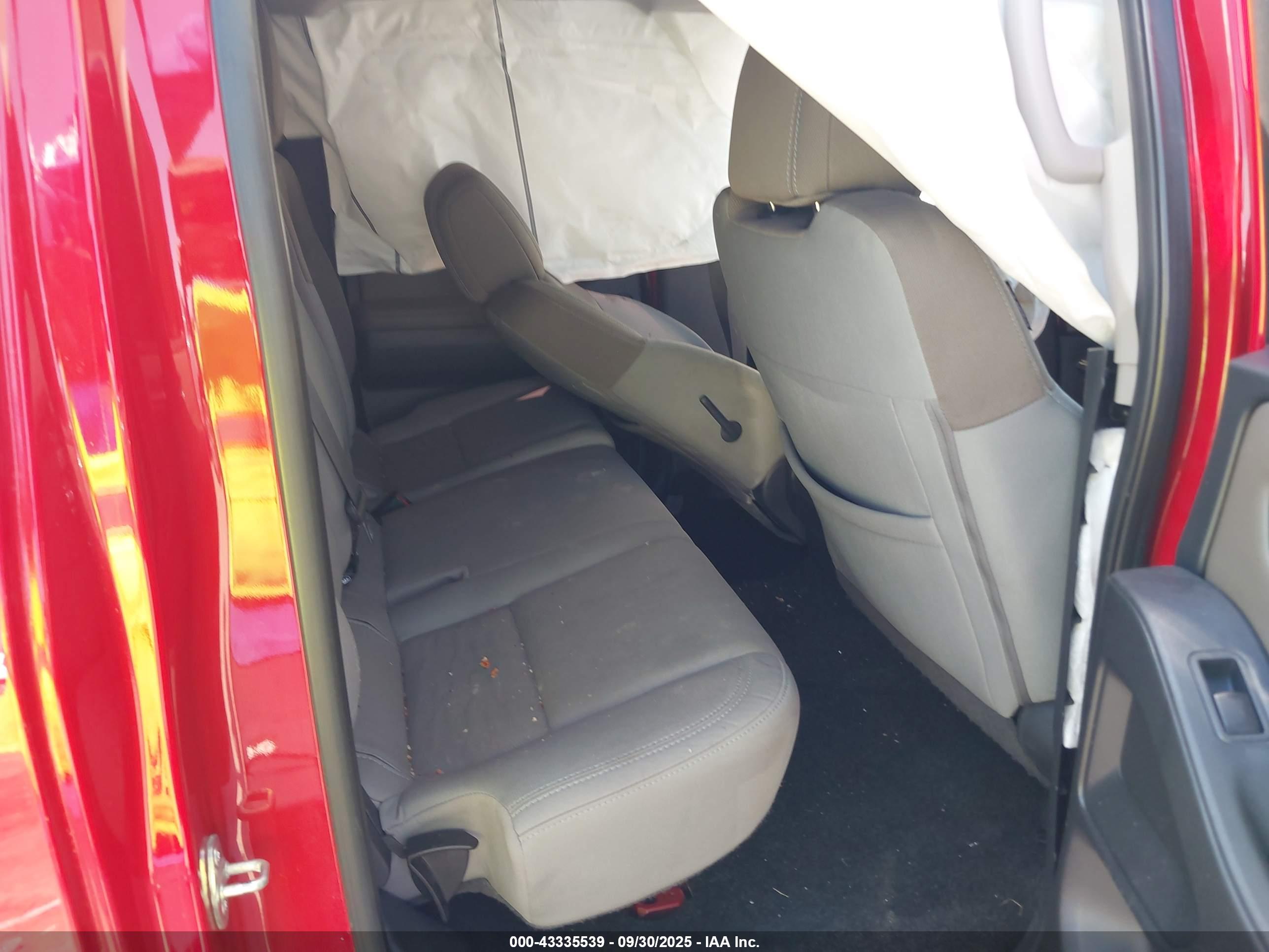 NISSAN FRONTIER image 8