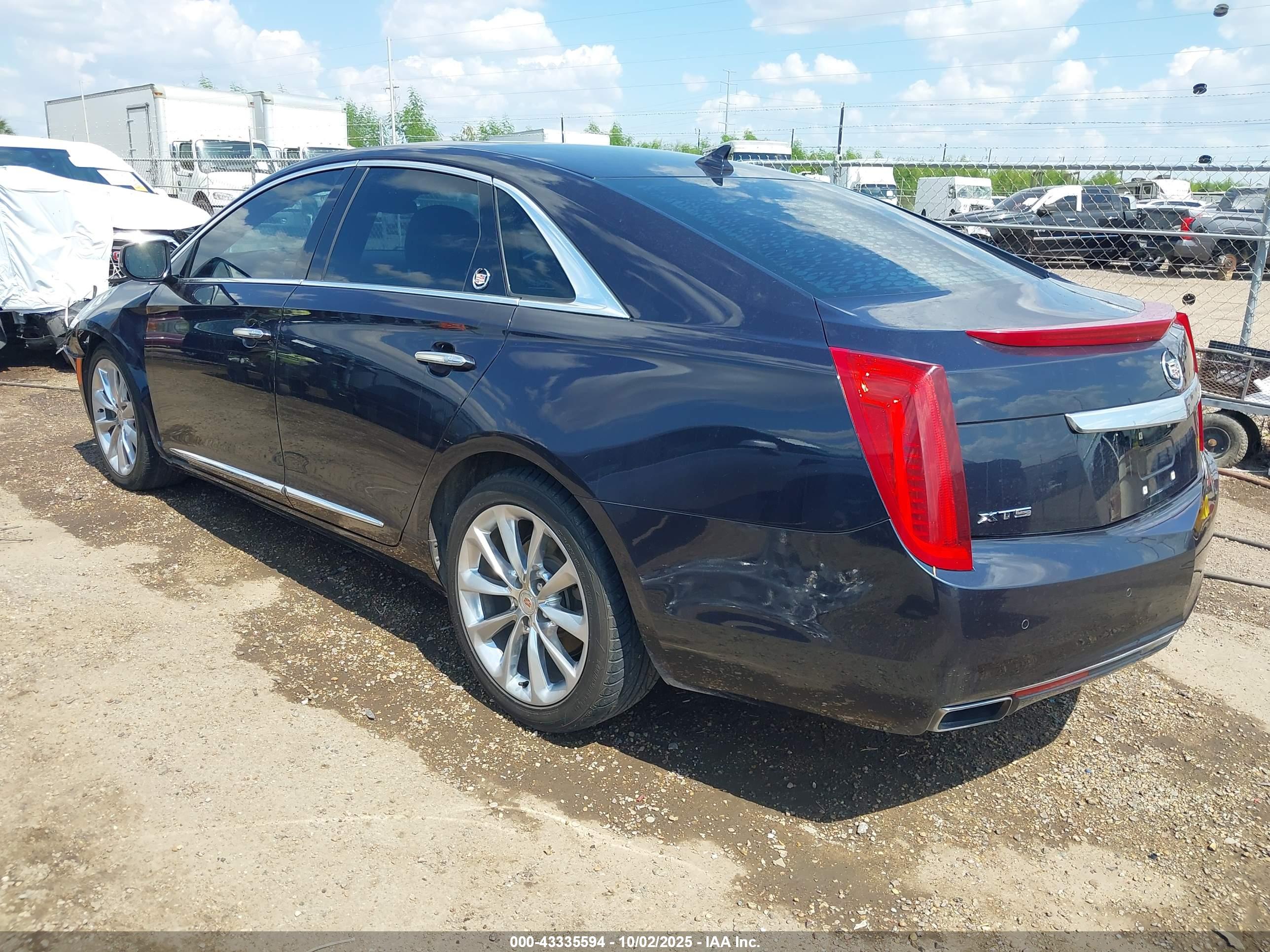 CADILLAC XTS image 3