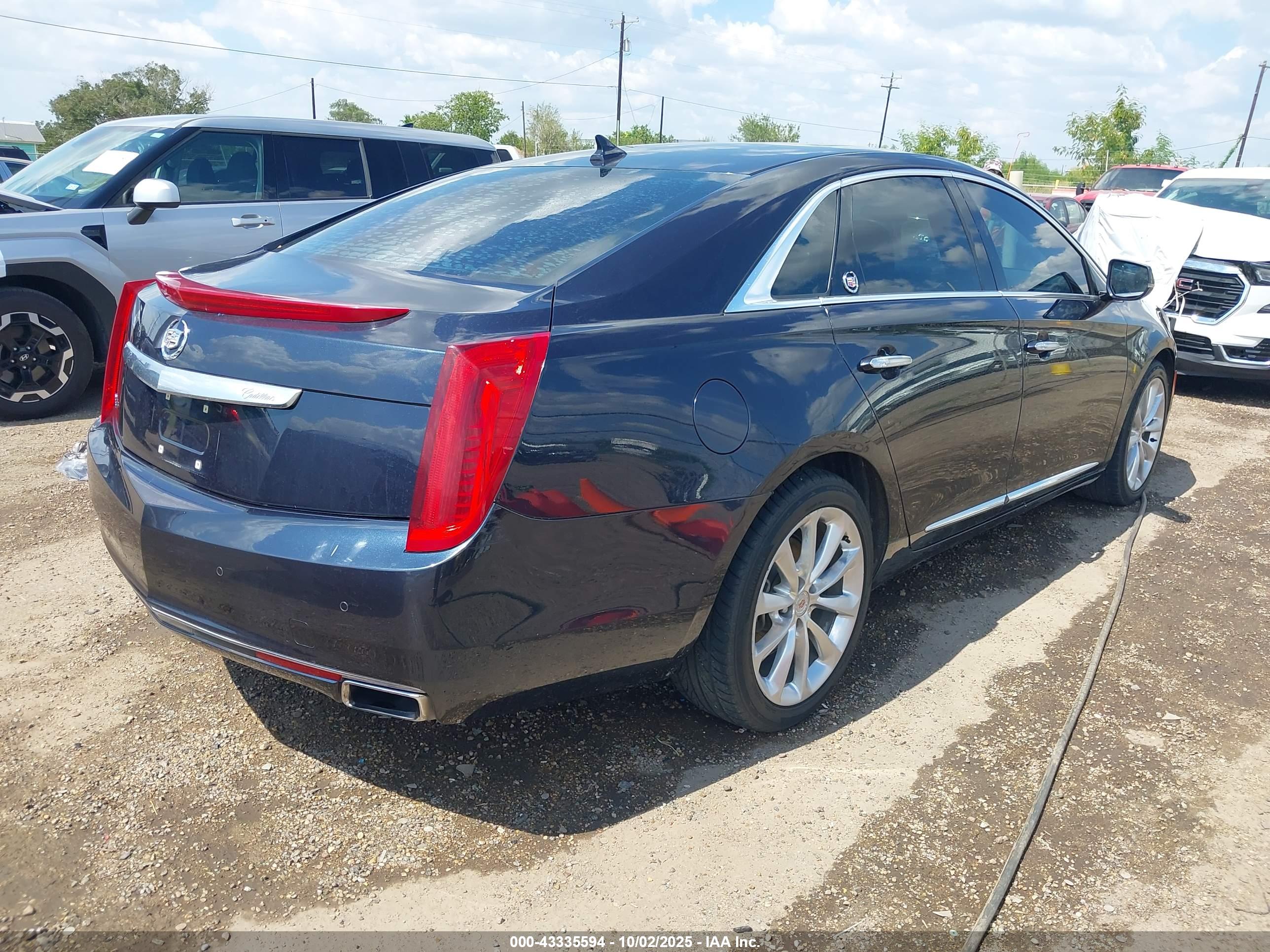 CADILLAC XTS image 4