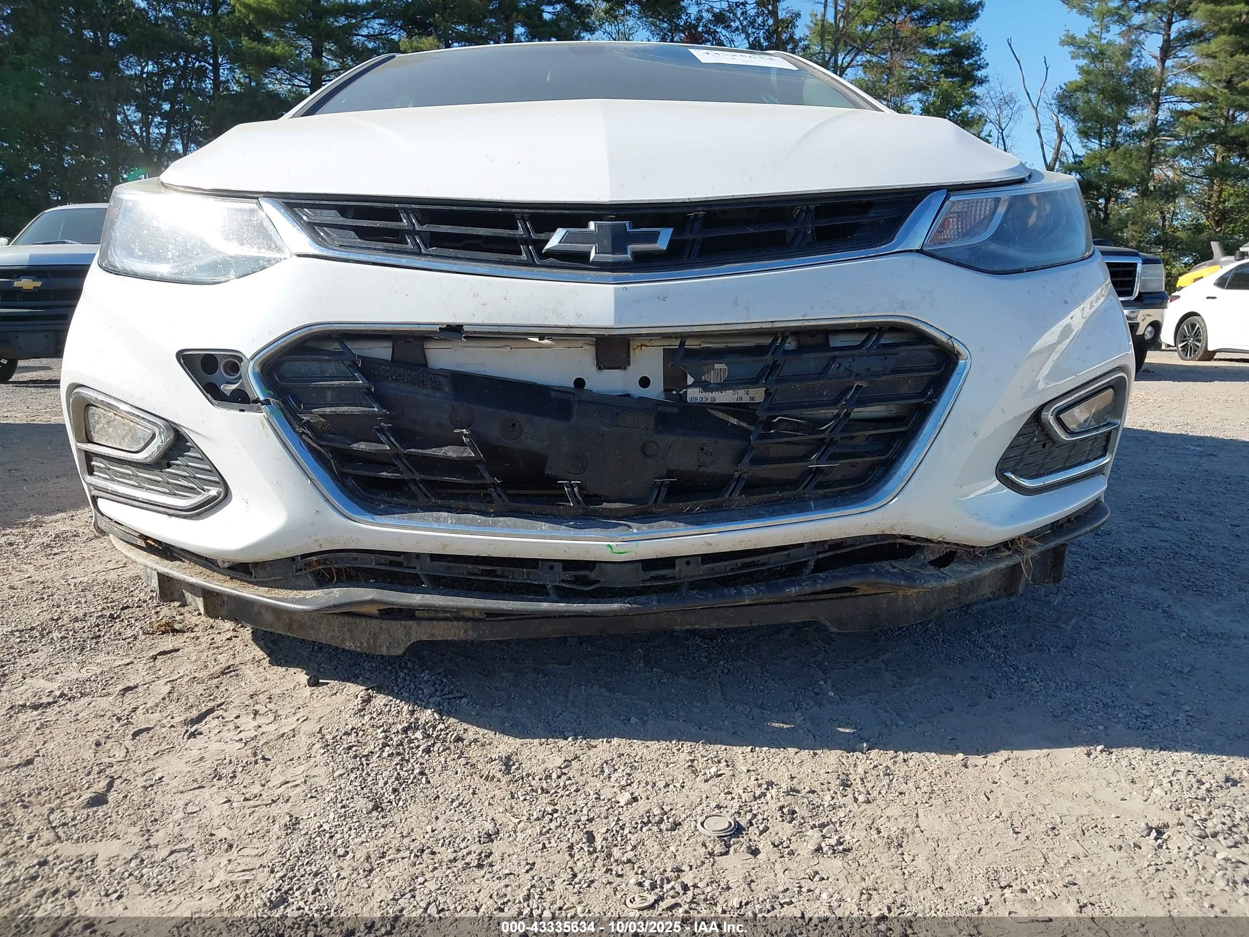 CHEVROLET CRUZE image 6