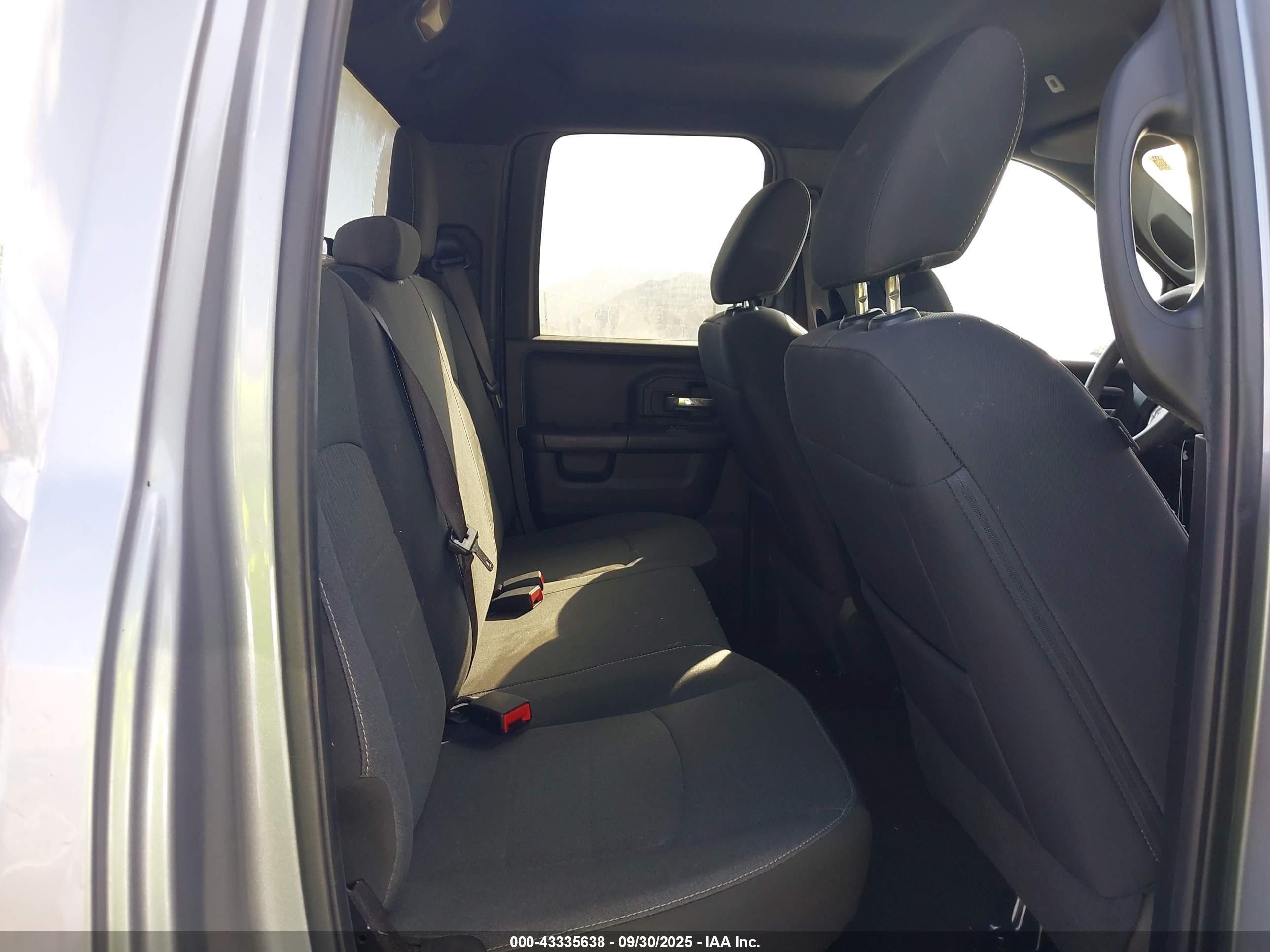 RAM 1500 image 8