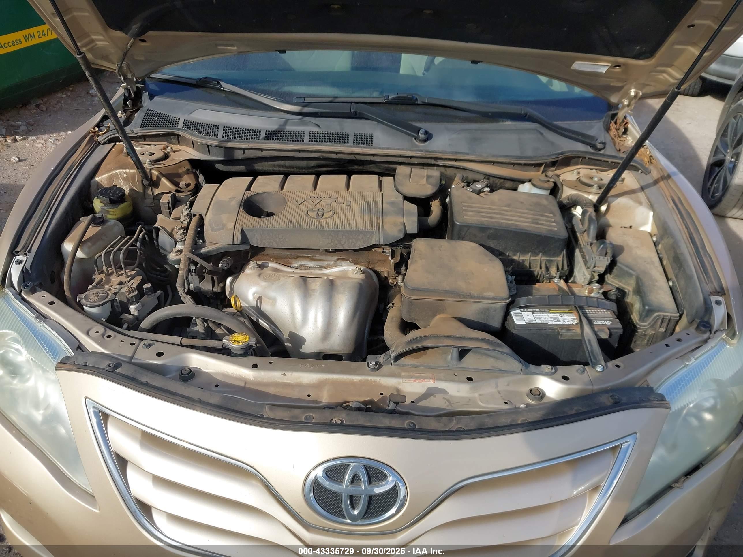 TOYOTA CAMRY image 10