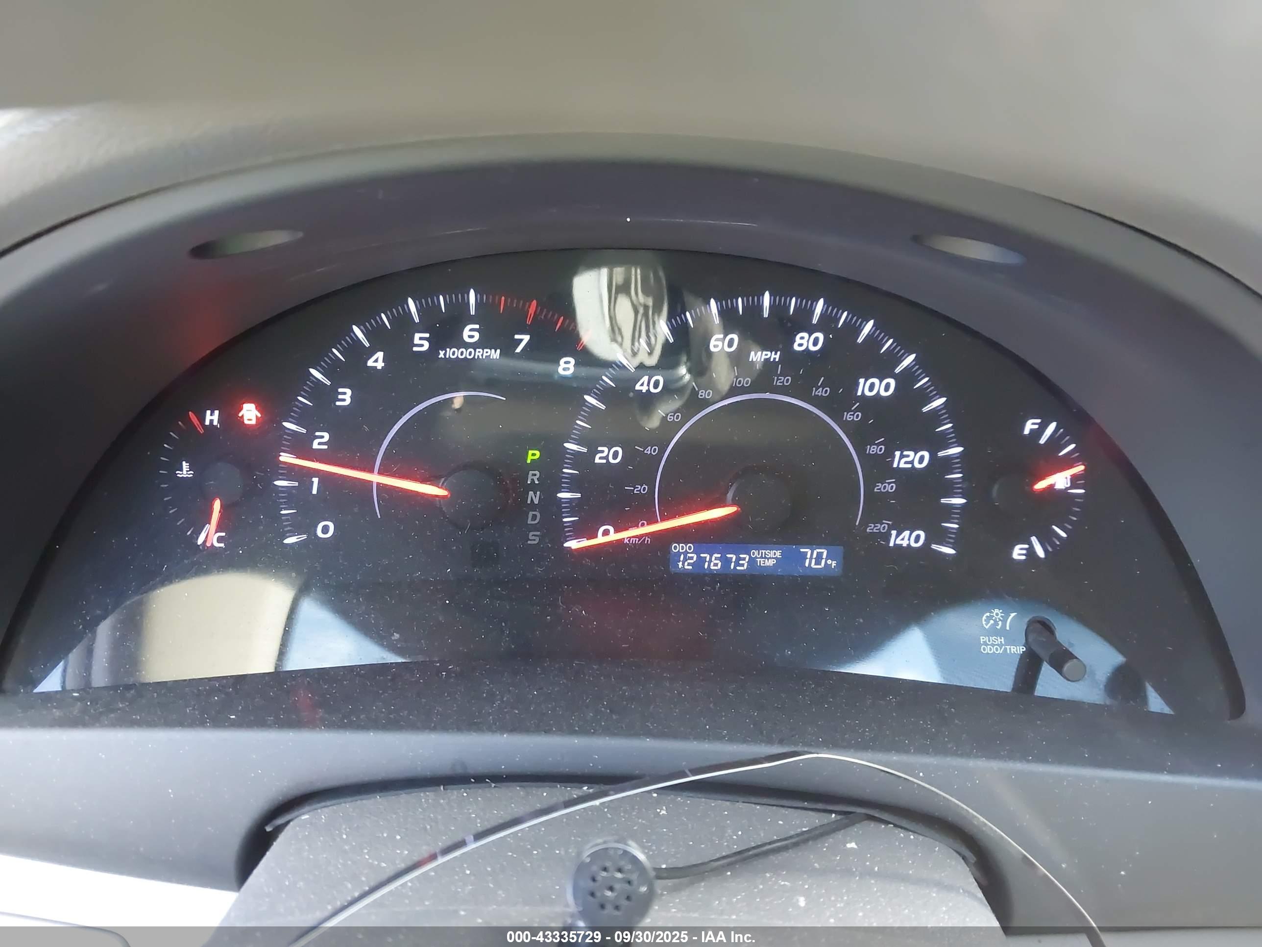 TOYOTA CAMRY image 7