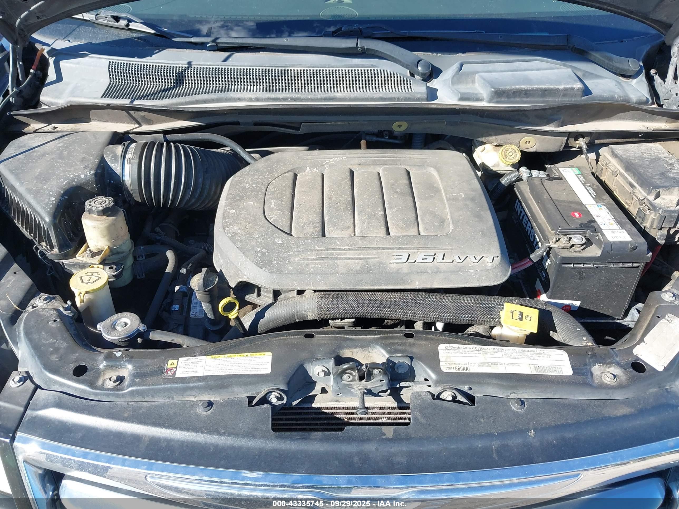 CHRYSLER TOWN image 10