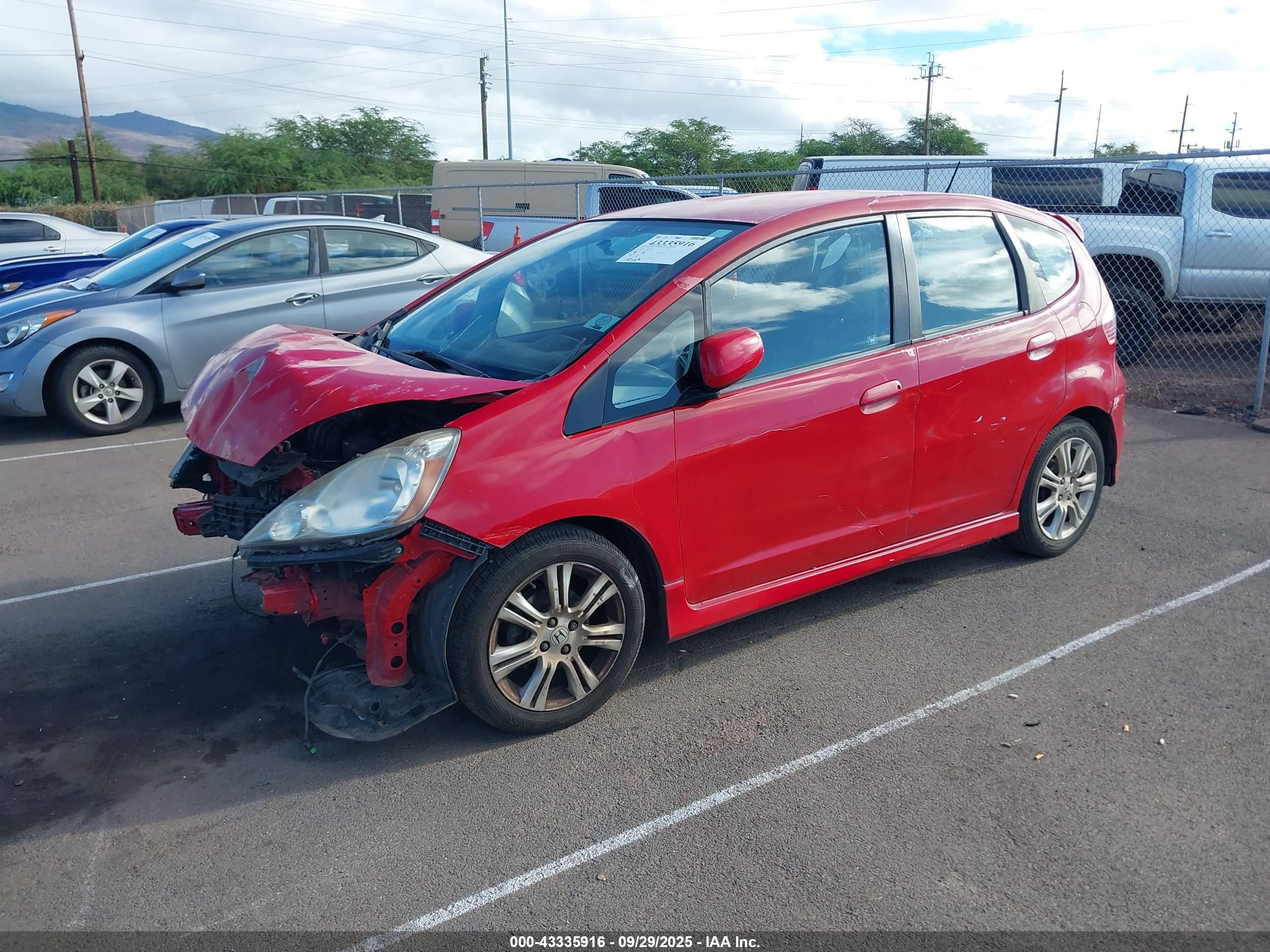HONDA FIT image 2