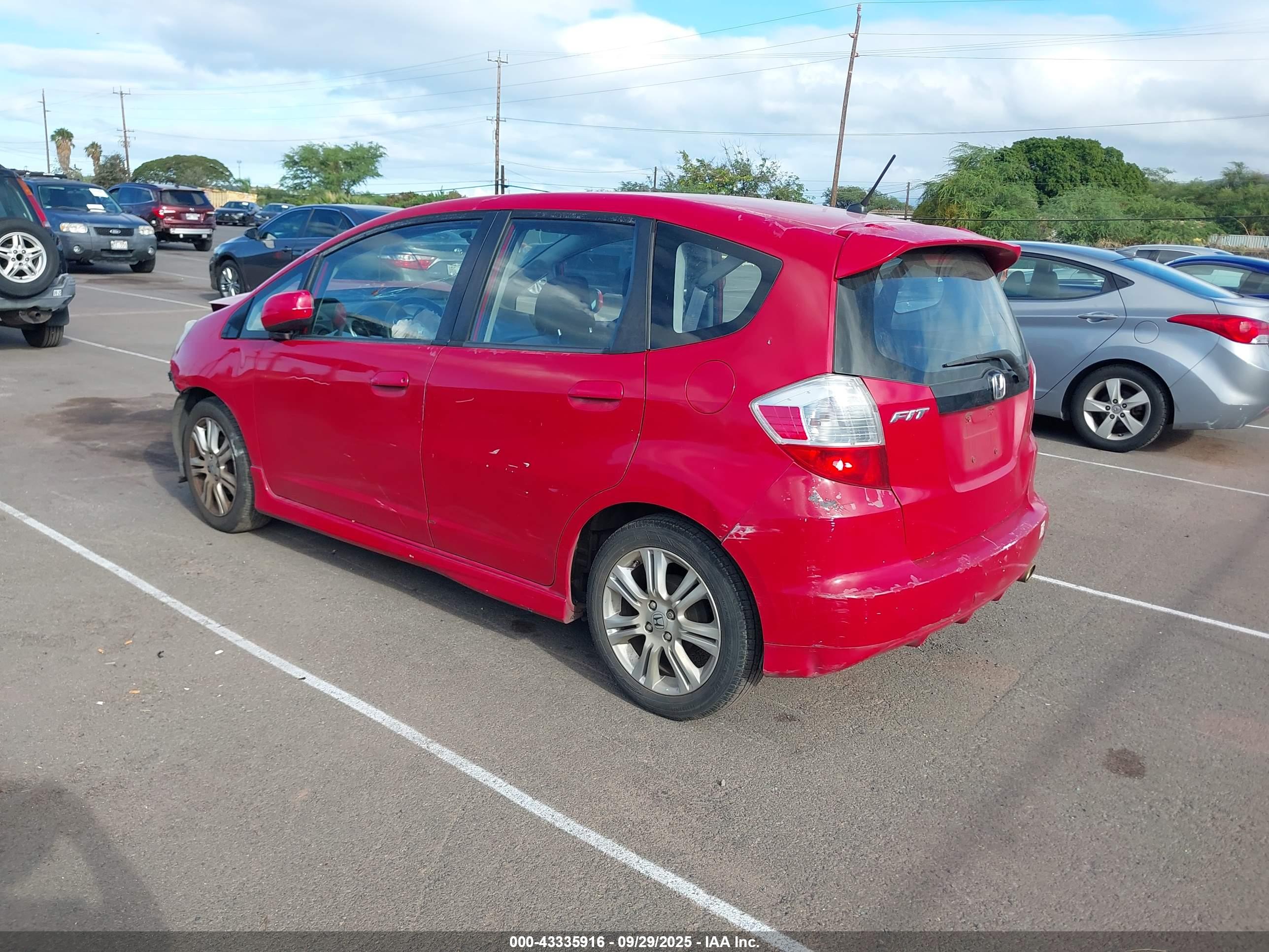 HONDA FIT image 3