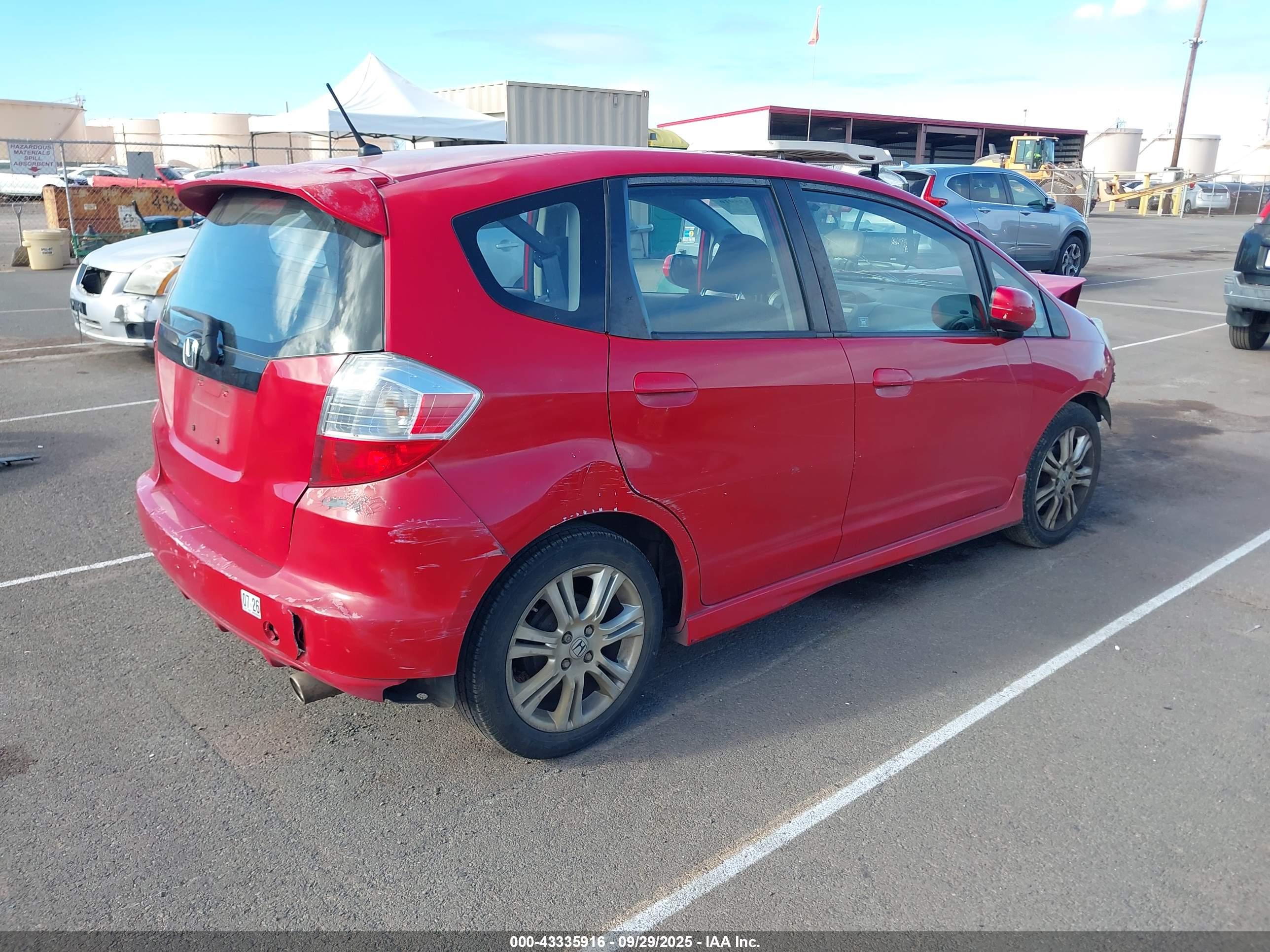 HONDA FIT image 4