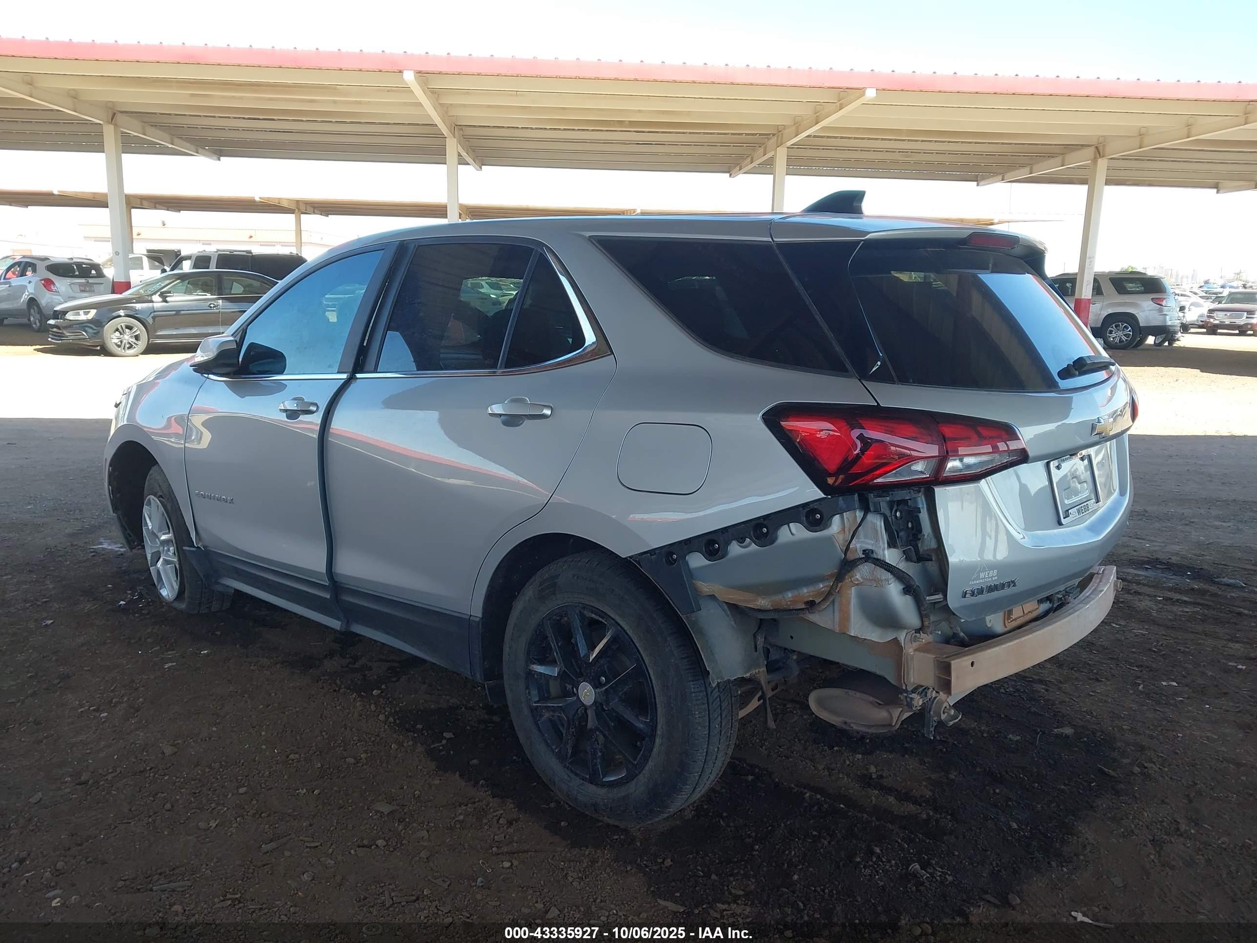 CHEVROLET EQUINOX image 3