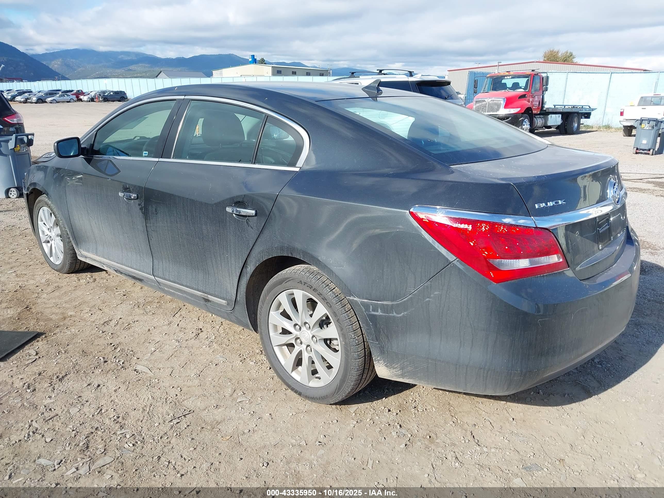 BUICK LACROSSE image 3