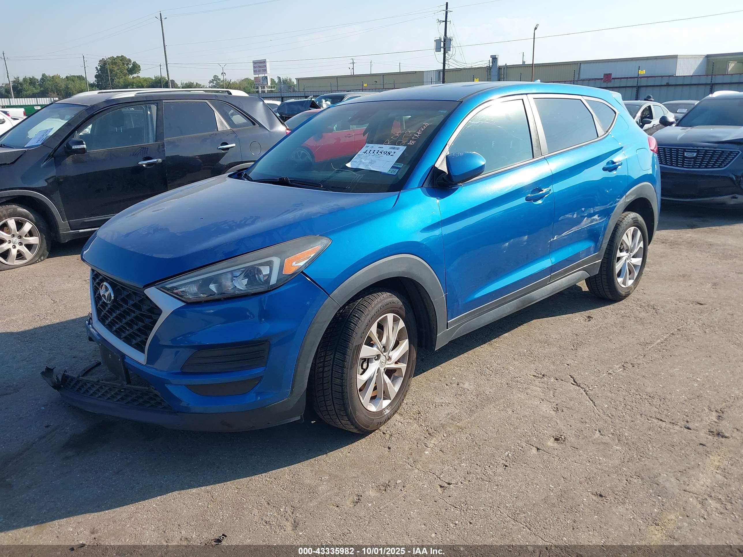 HYUNDAI TUCSON image 2