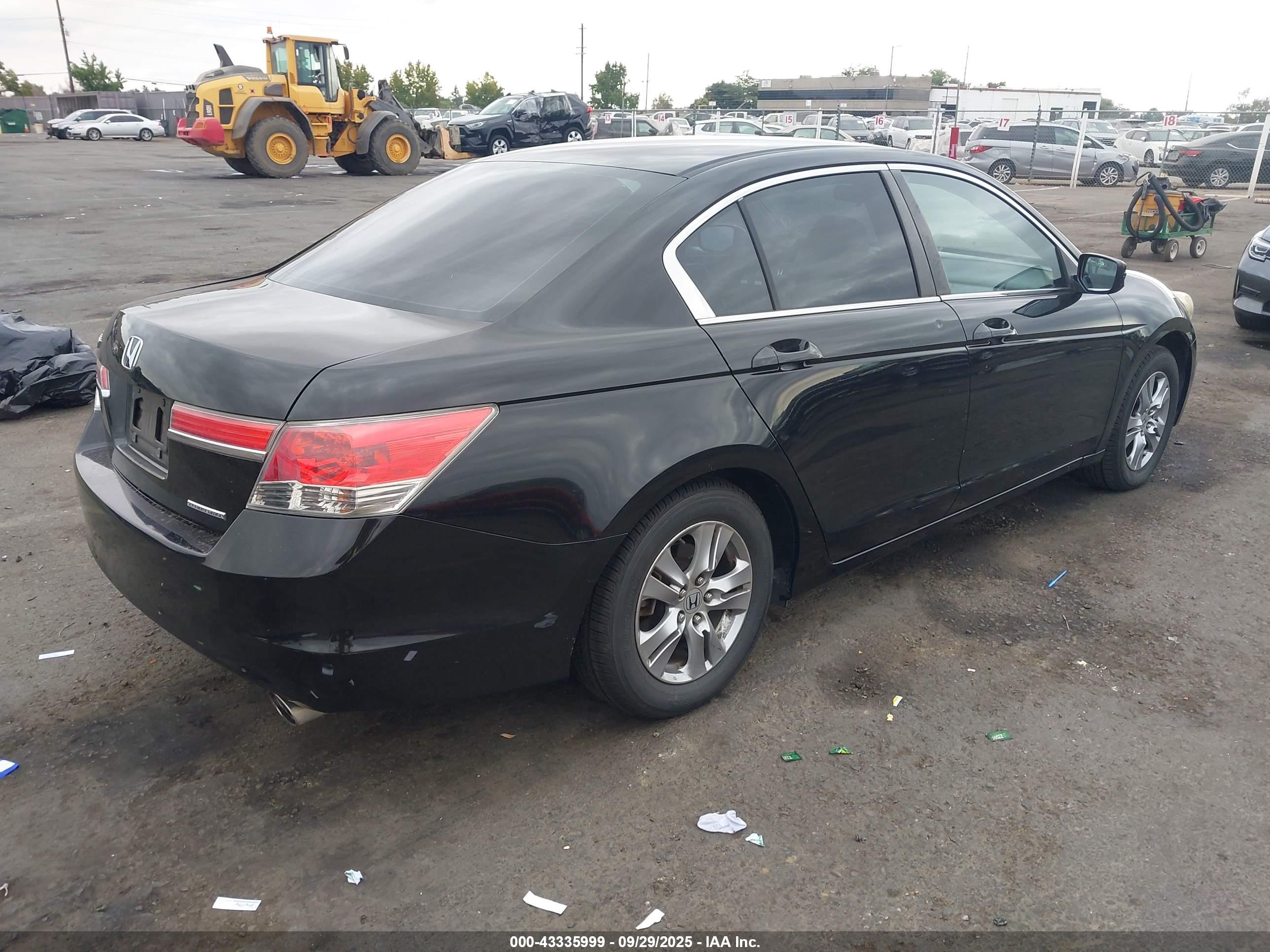 HONDA ACCORD image 4