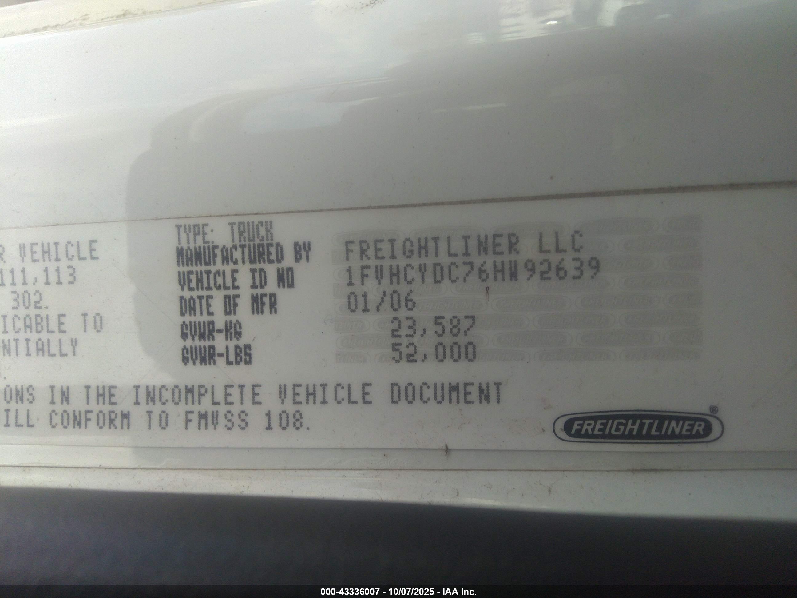 FREIGHTLINER M2 image 9