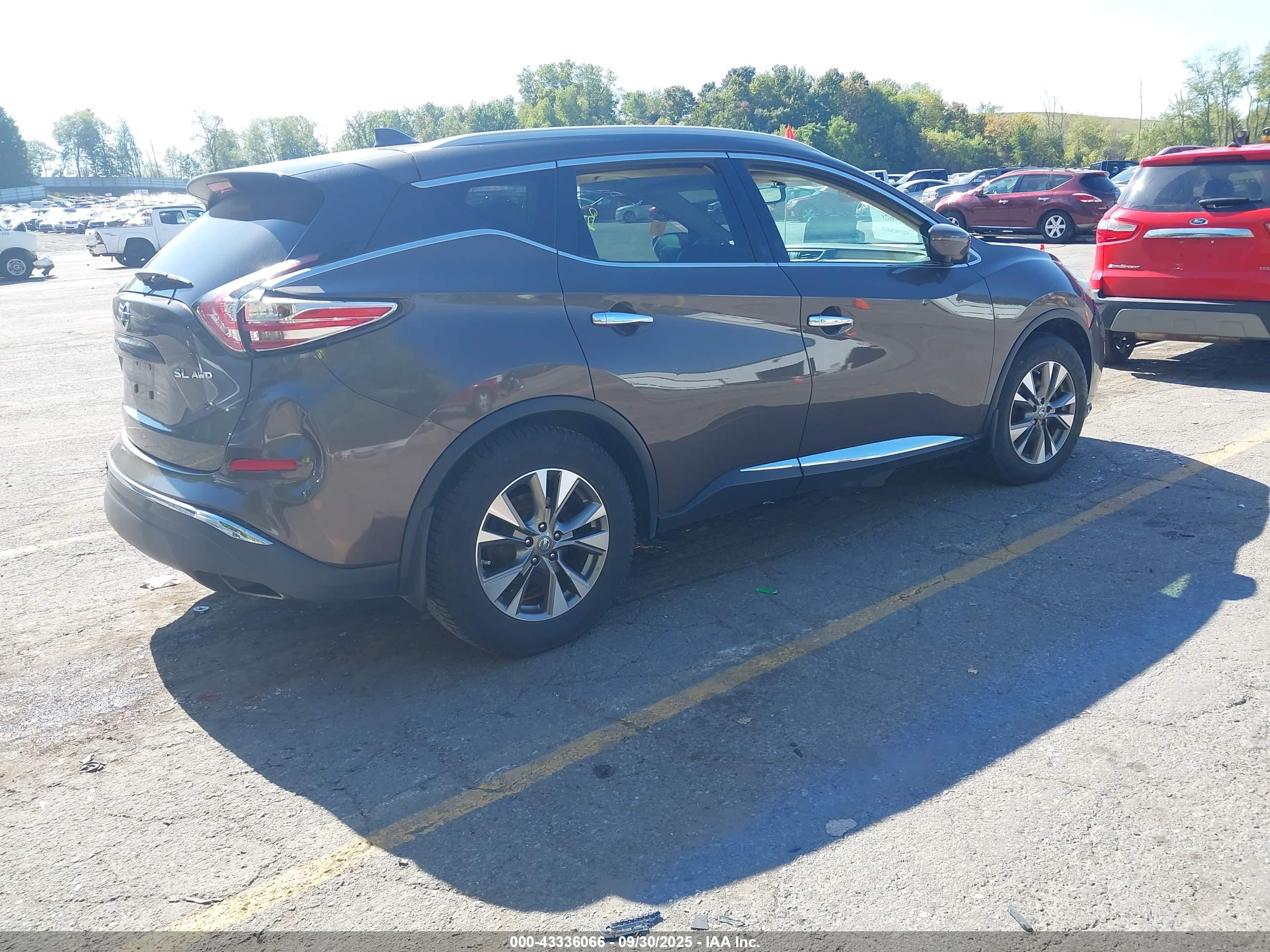 NISSAN MURANO image 4