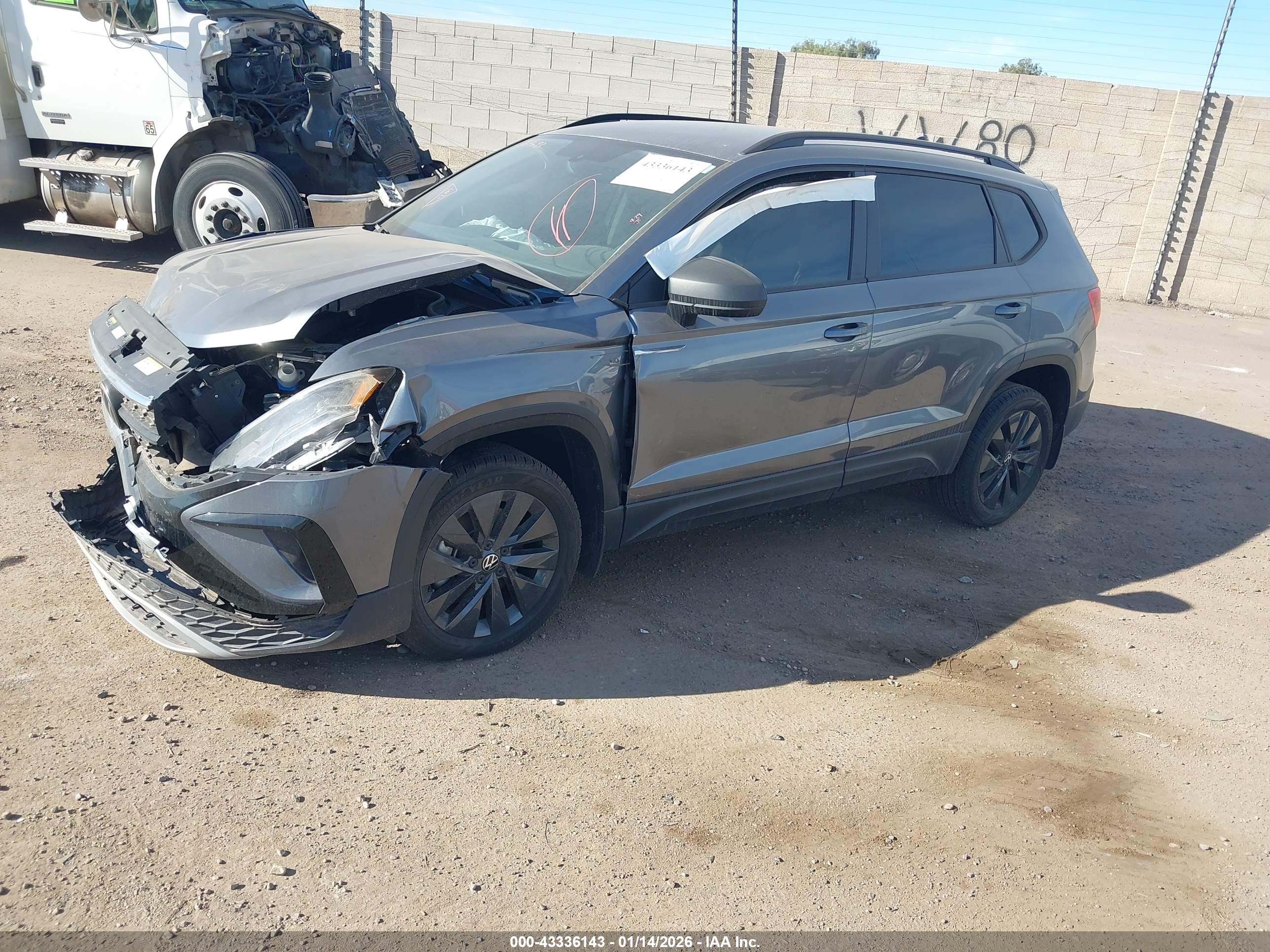 VOLKSWAGEN TAOS image 2