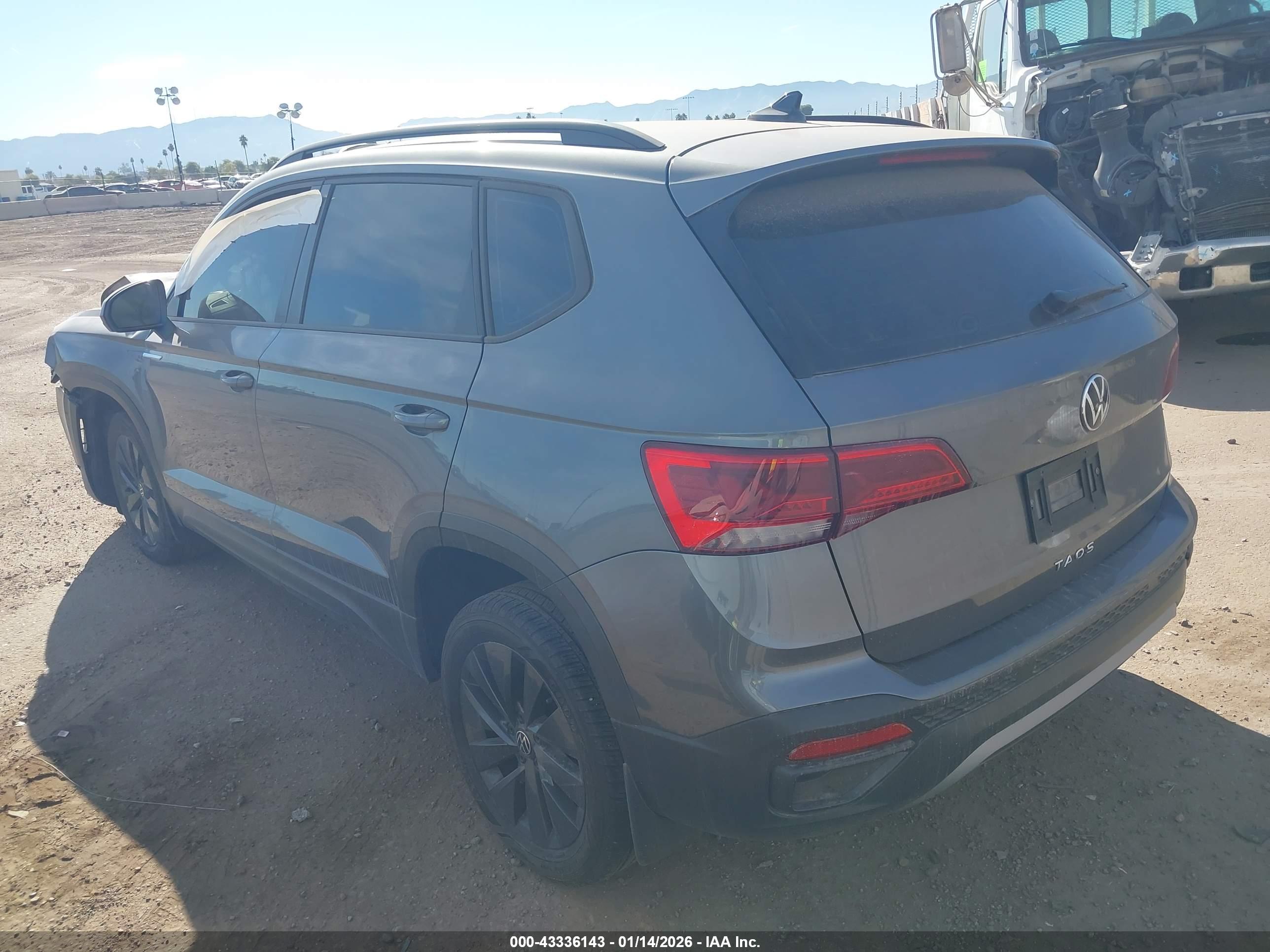 VOLKSWAGEN TAOS image 3