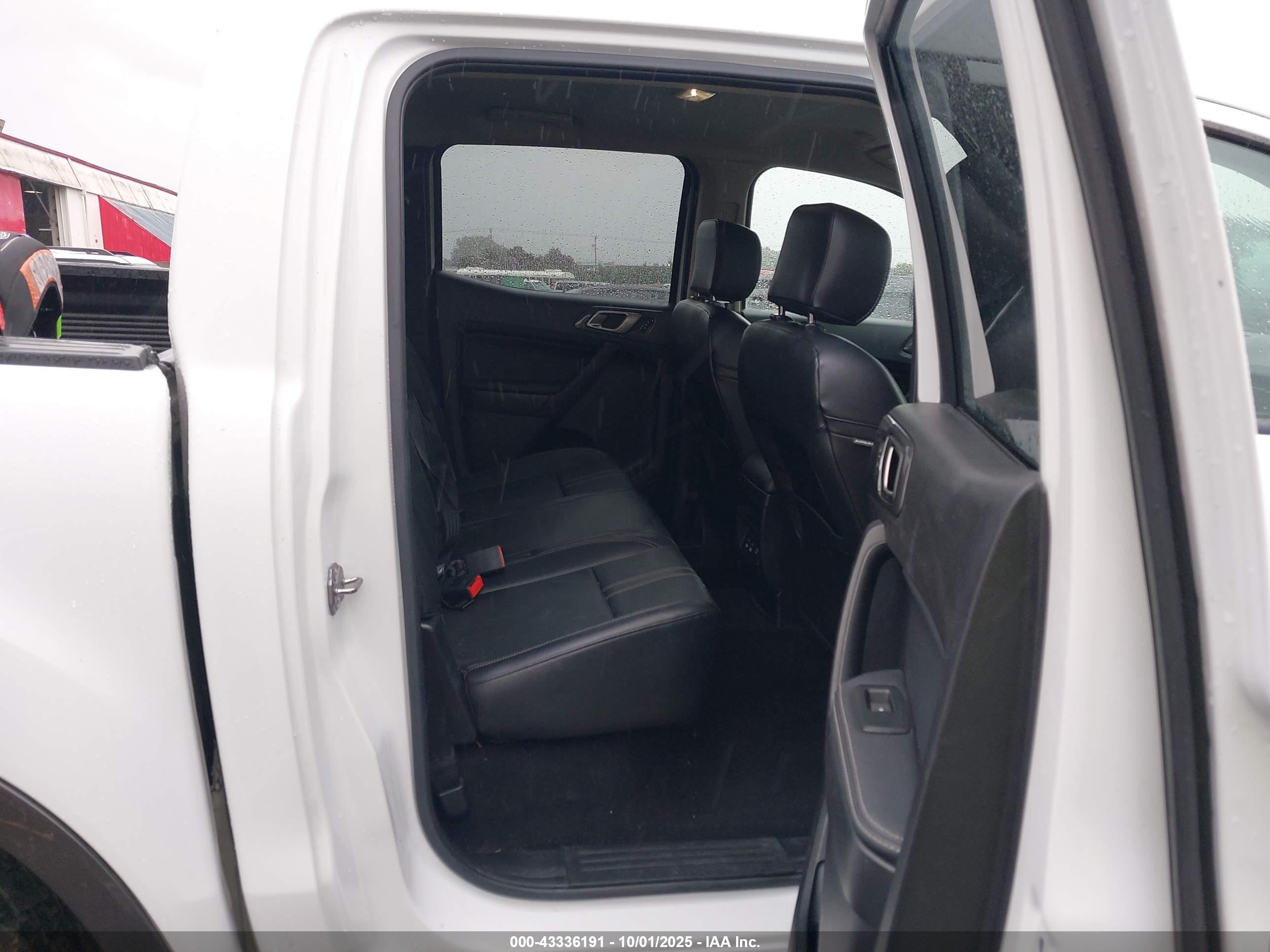 FORD RANGER image 8
