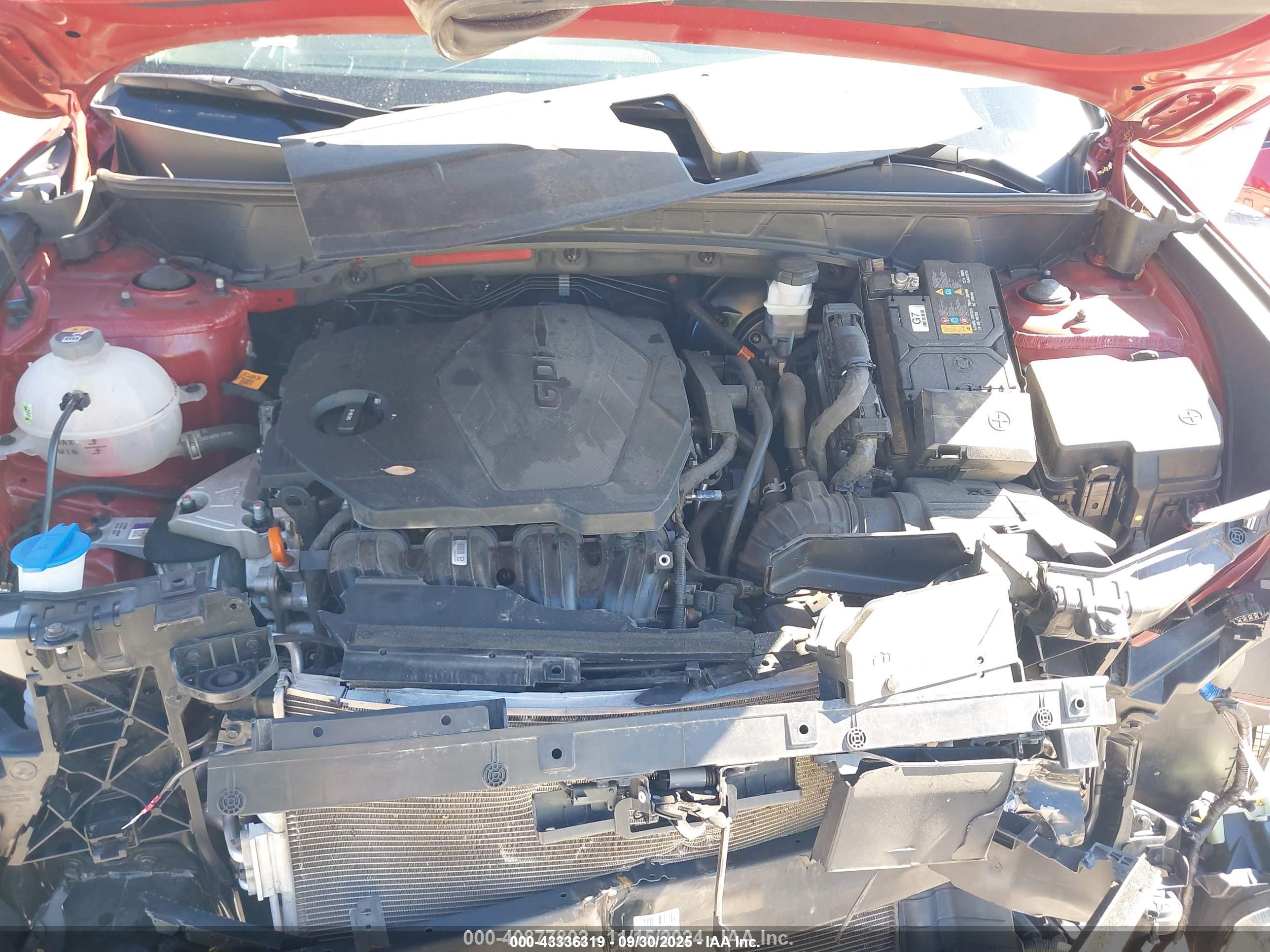 HYUNDAI TUCSON image 10
