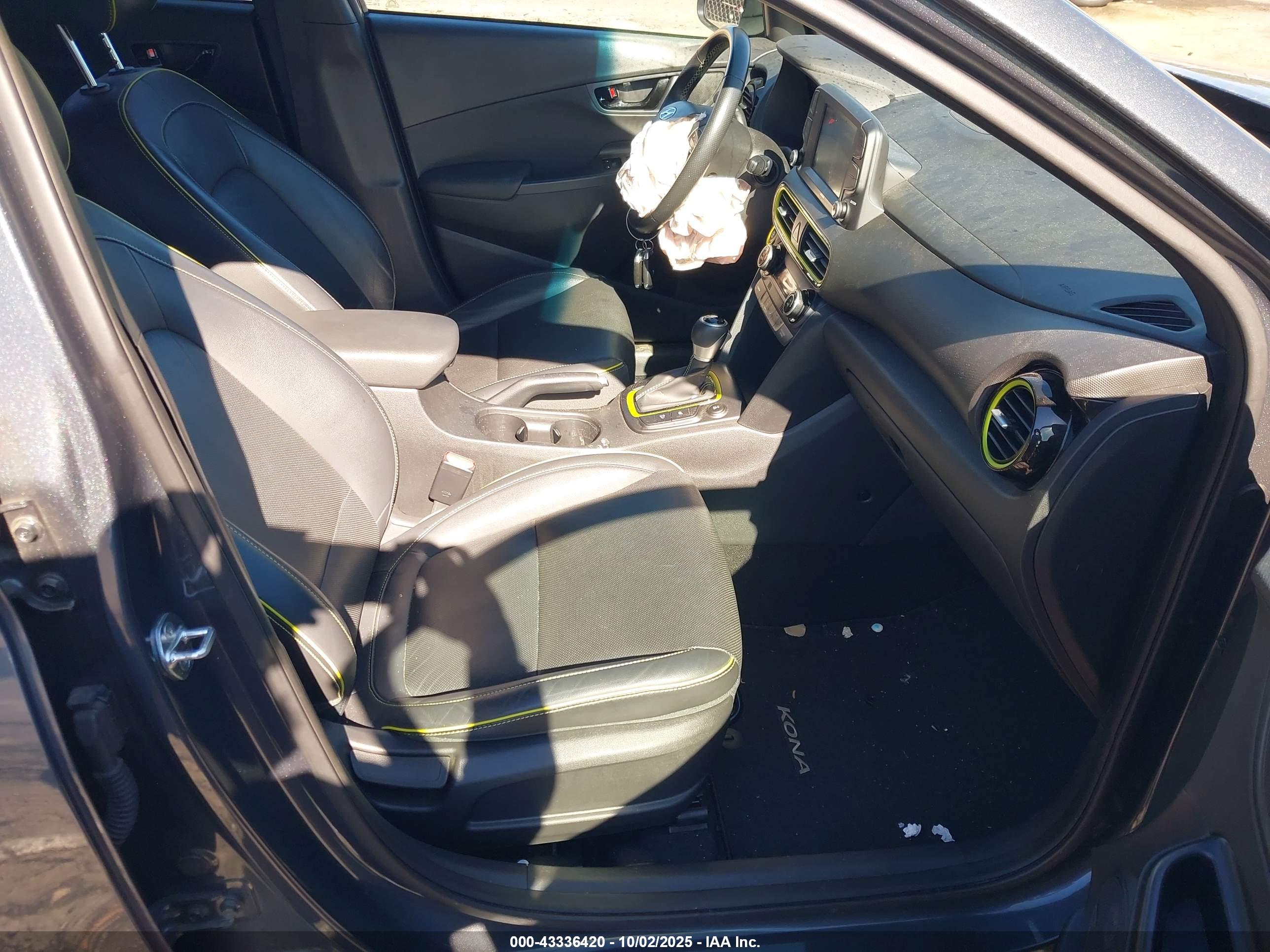 HYUNDAI KONA image 5