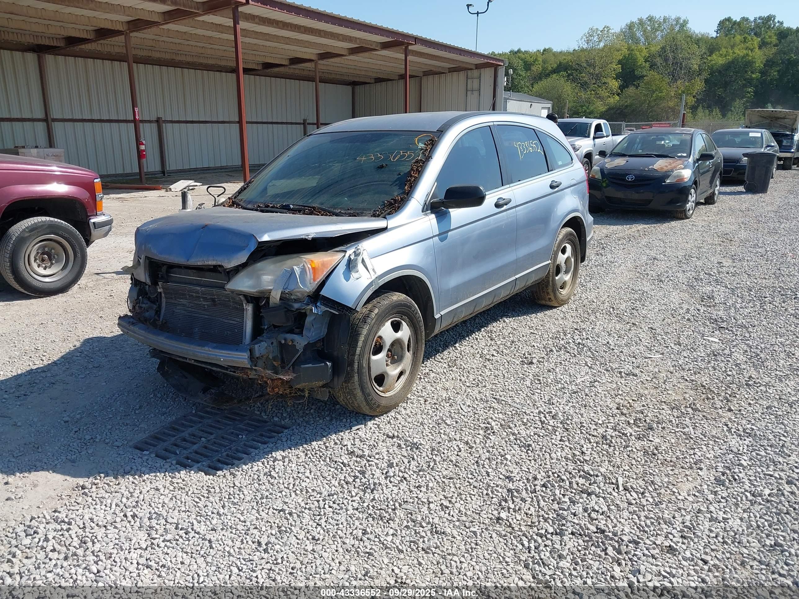 HONDA CR-V image 2