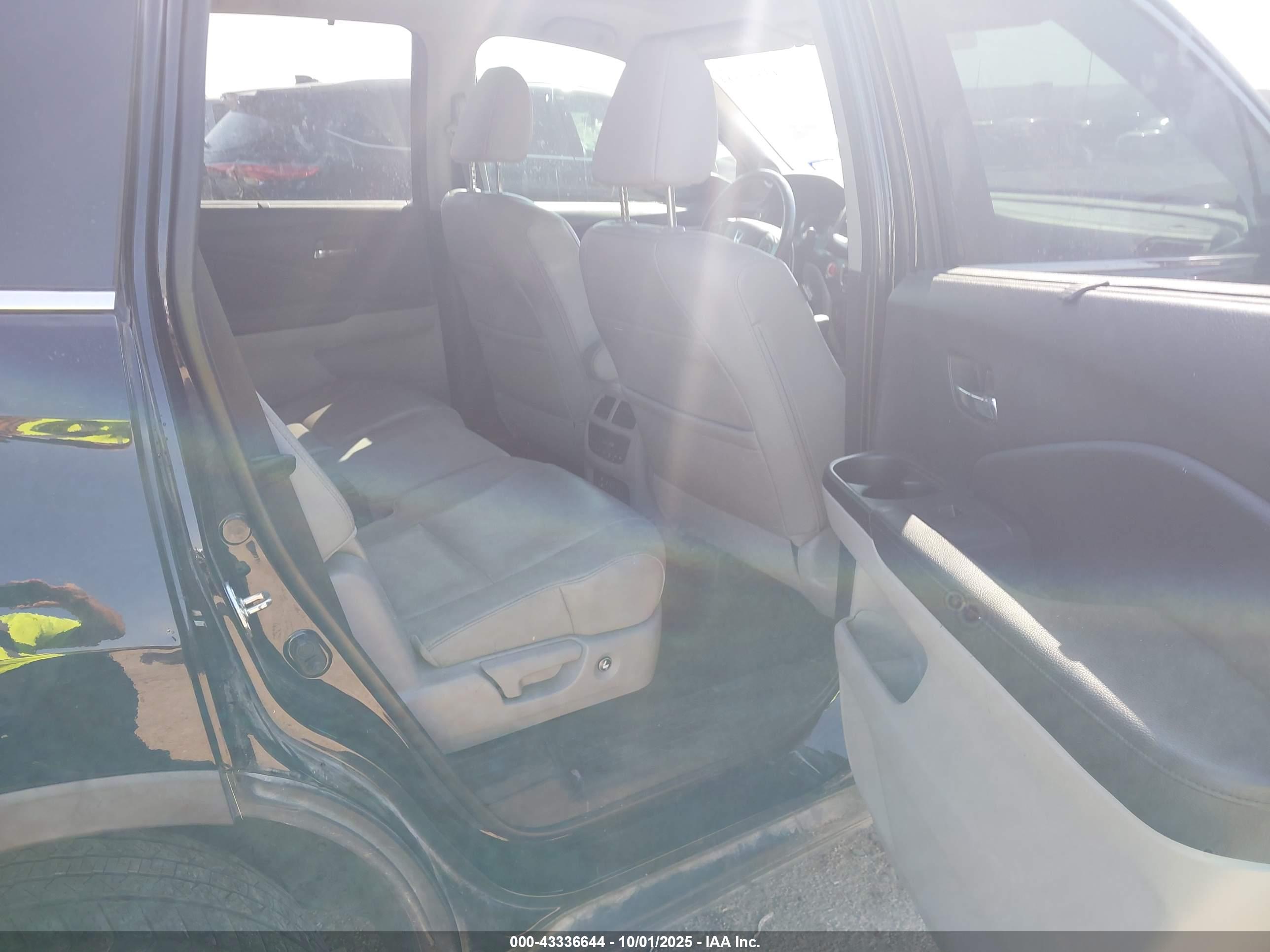 HONDA PILOT image 8