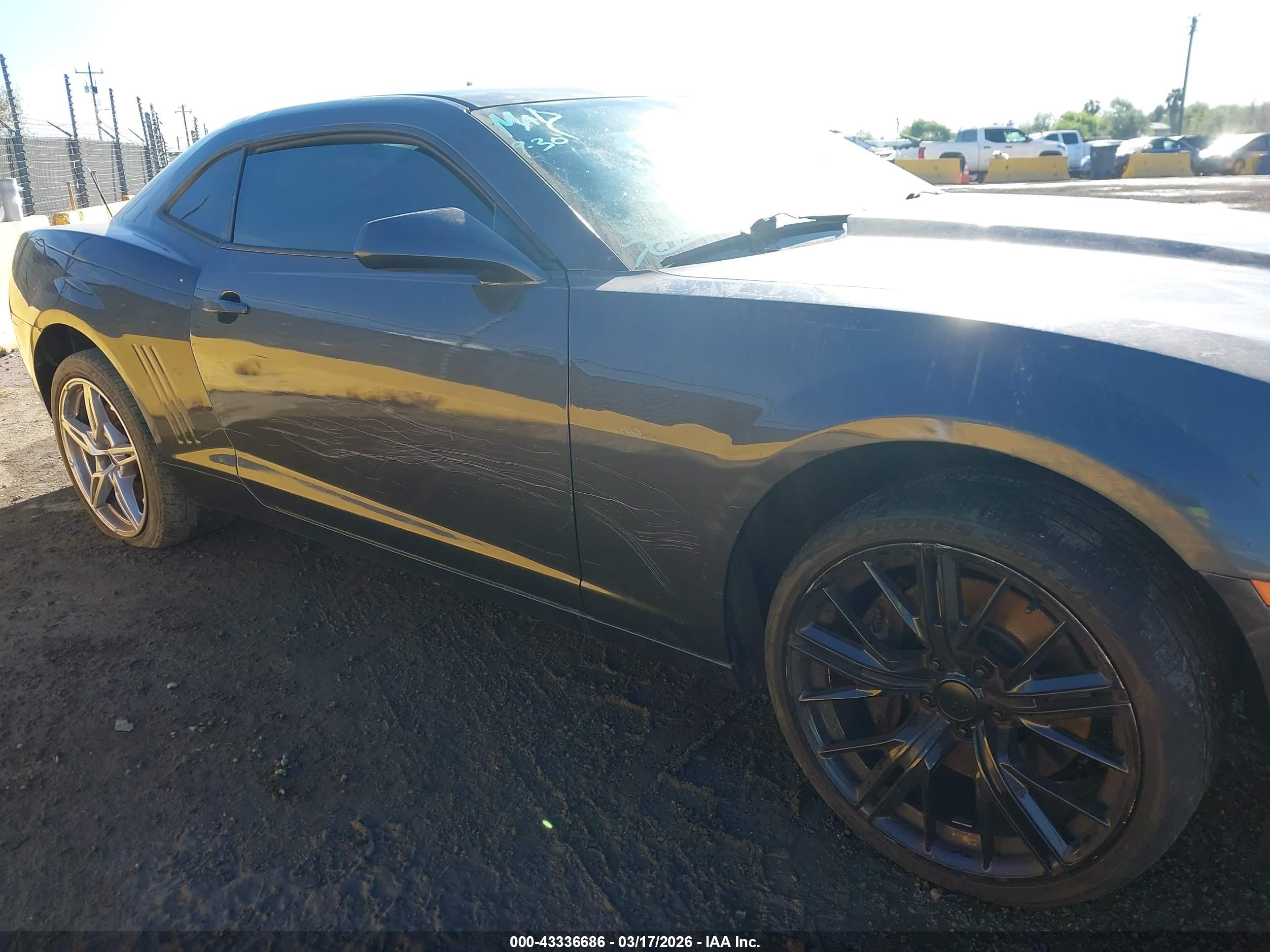 CHEVROLET CAMARO image 6