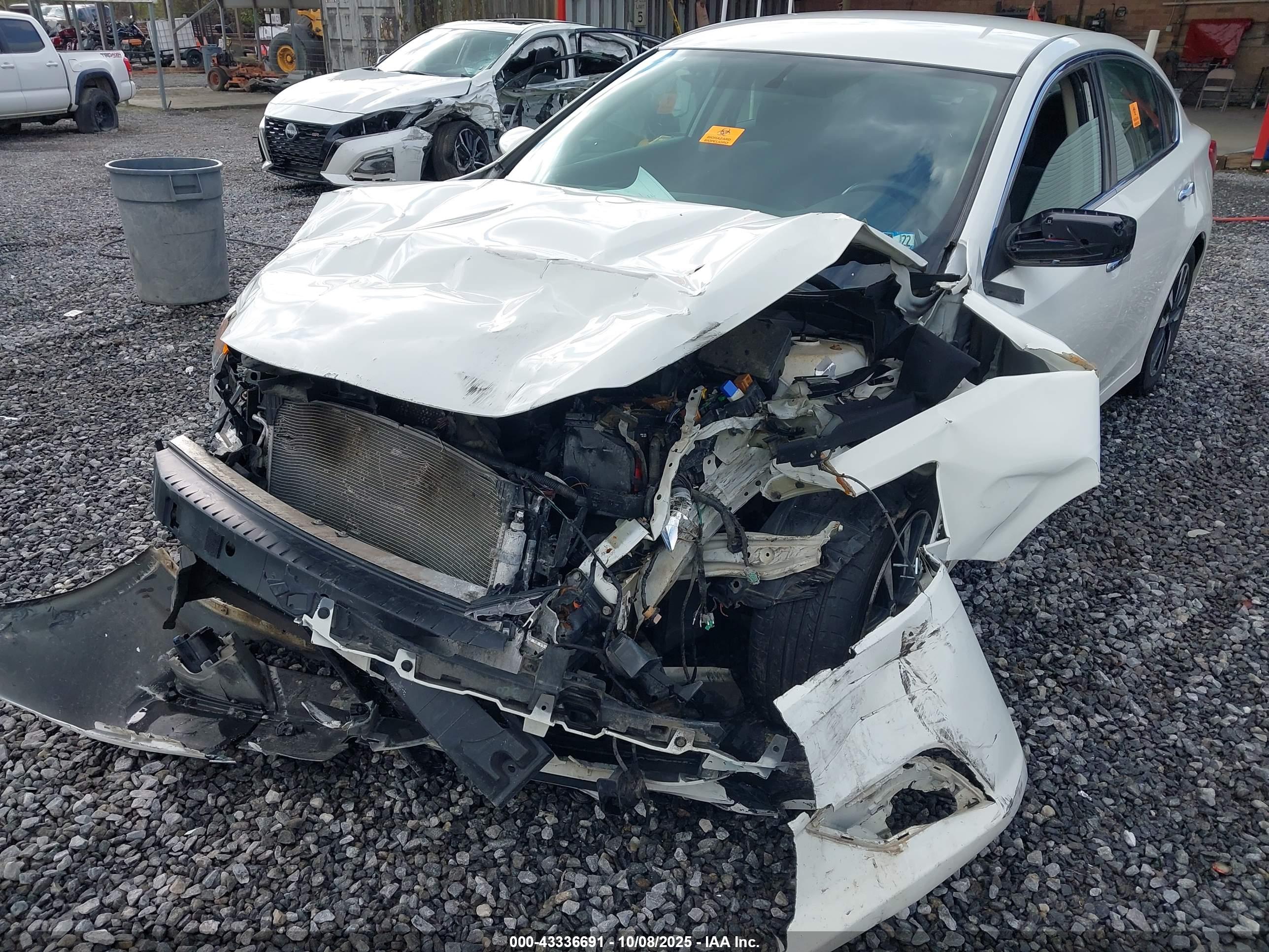 NISSAN ALTIMA image 6