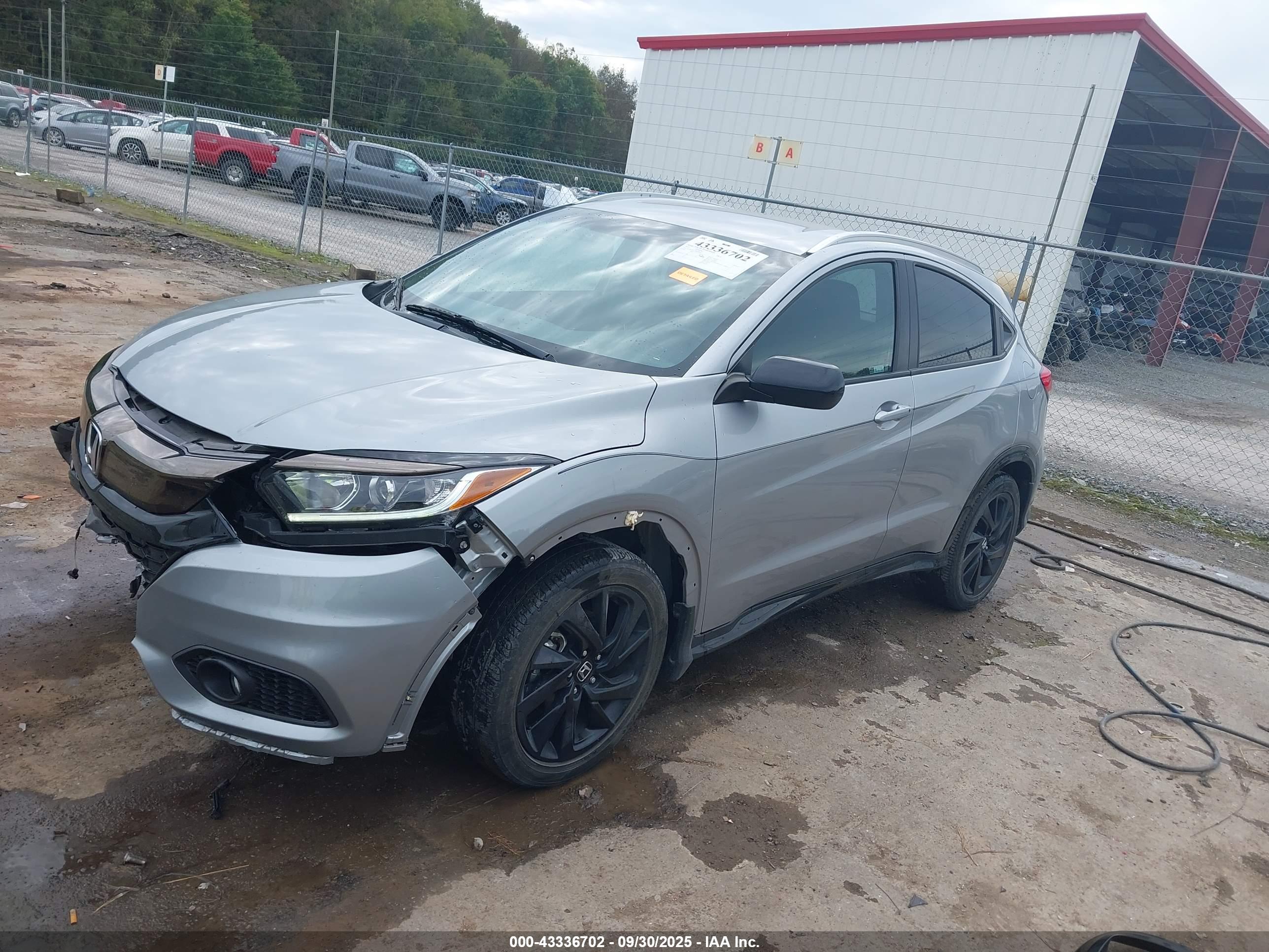 HONDA HR-V image 2