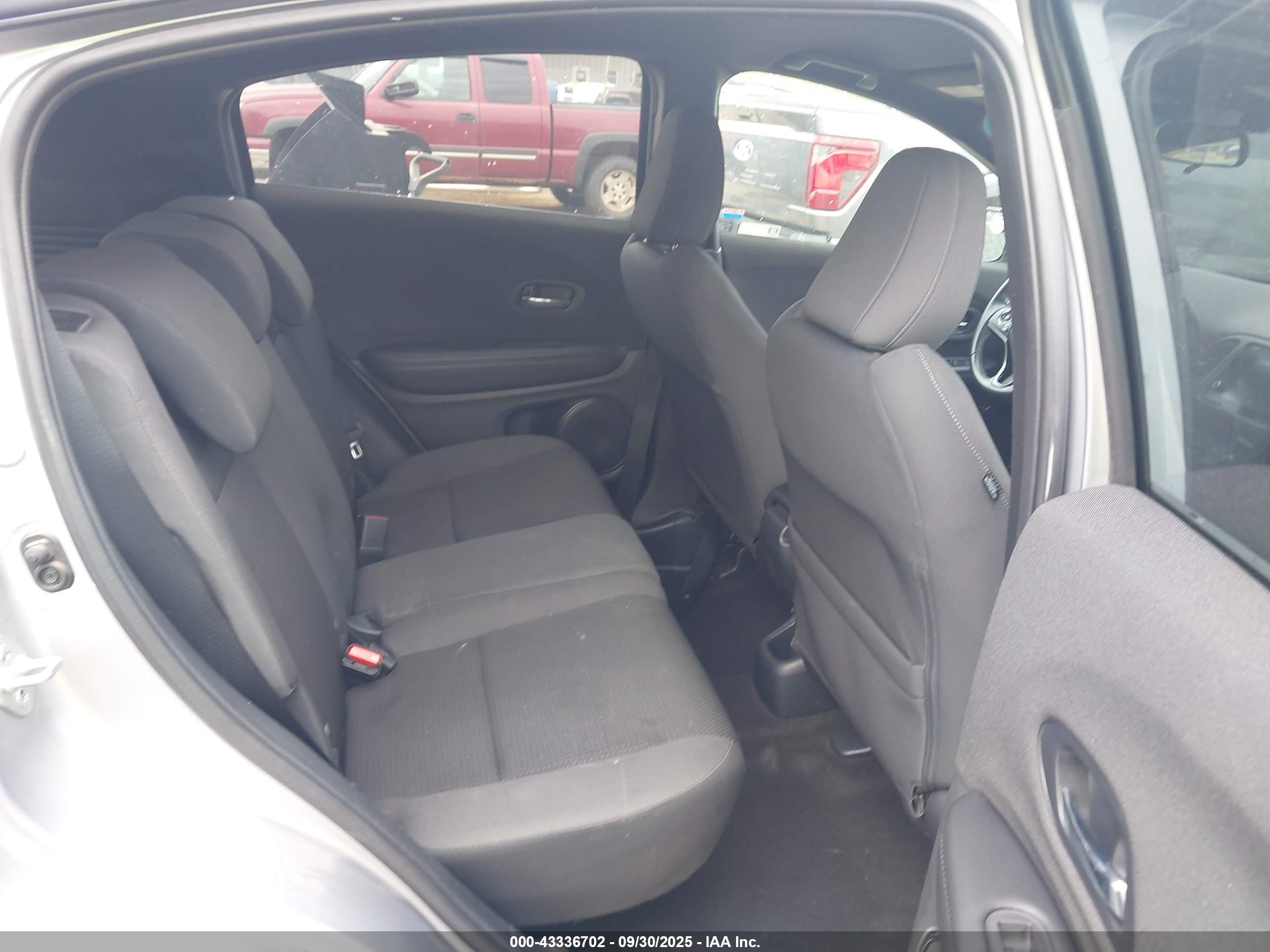 HONDA HR-V image 8