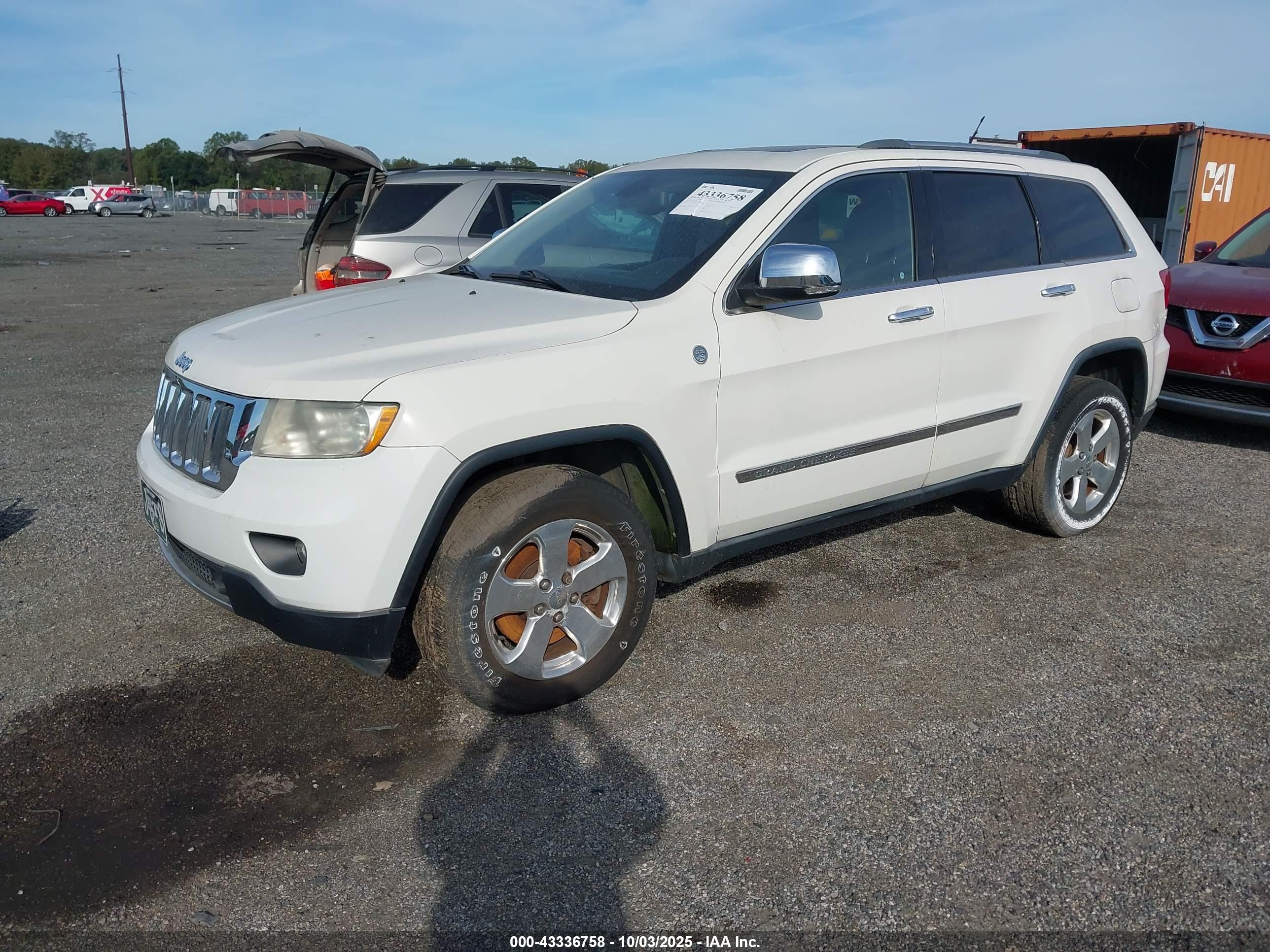 JEEP GRAND image 2
