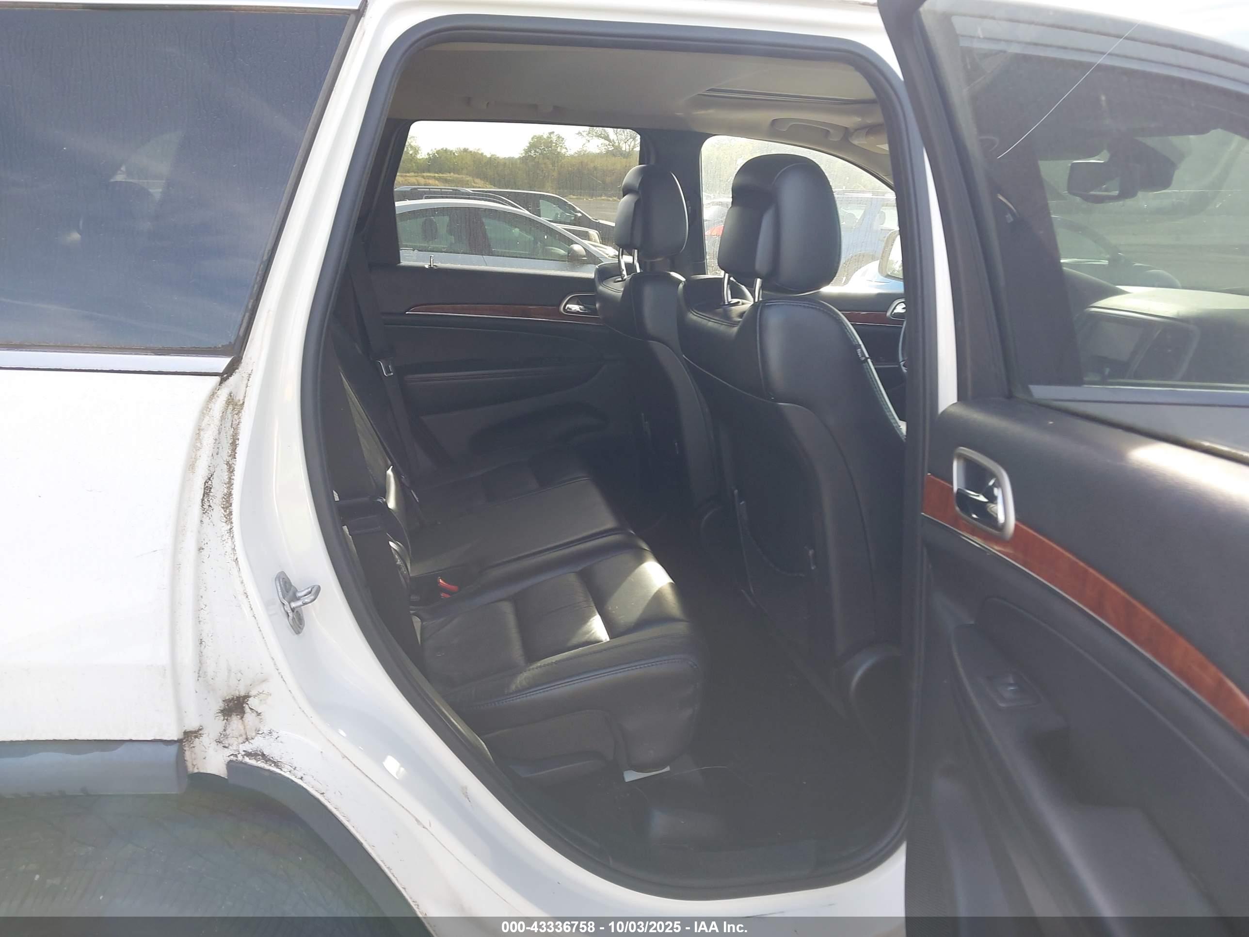 JEEP GRAND image 8