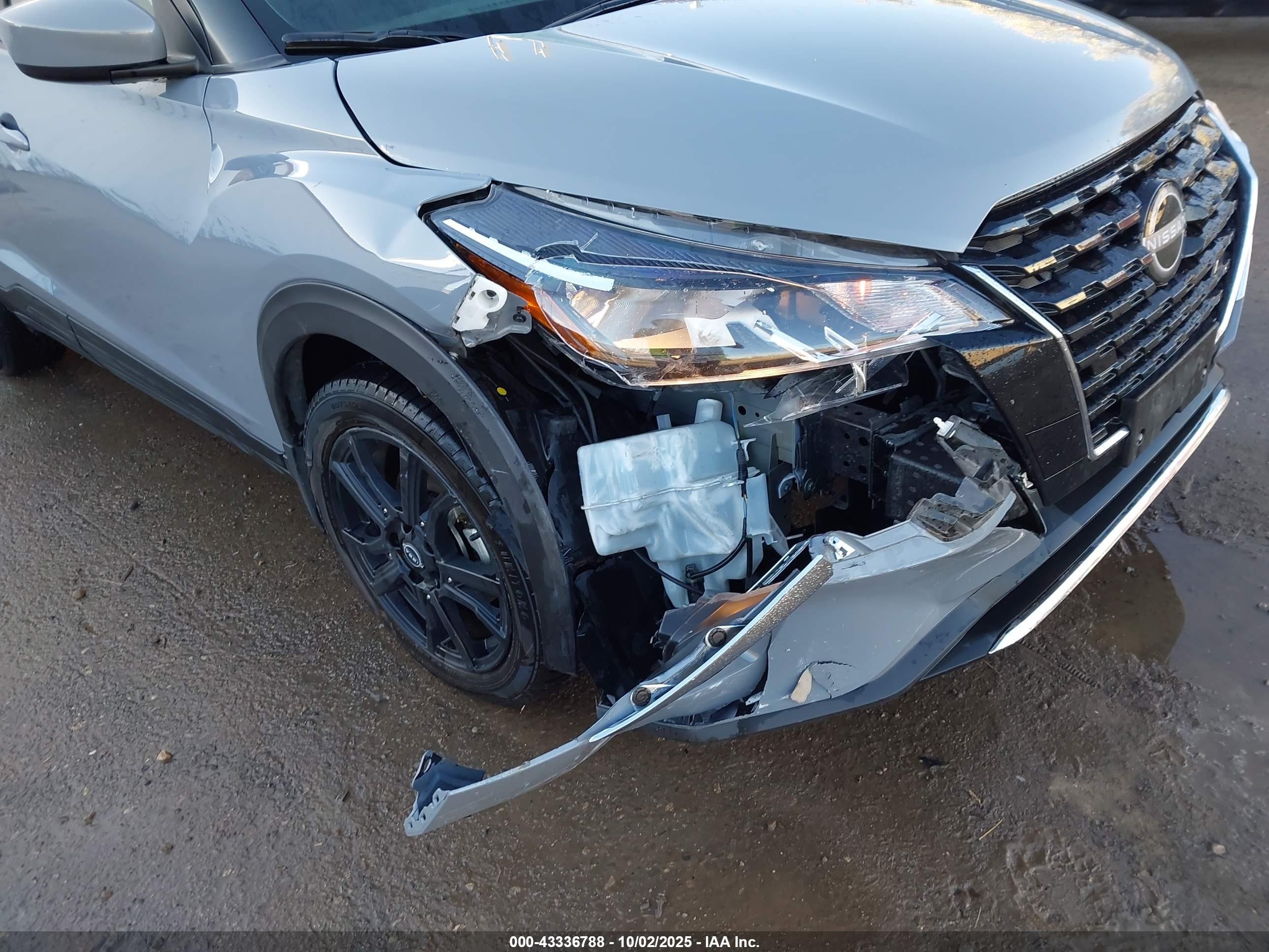 NISSAN KICKS image 6